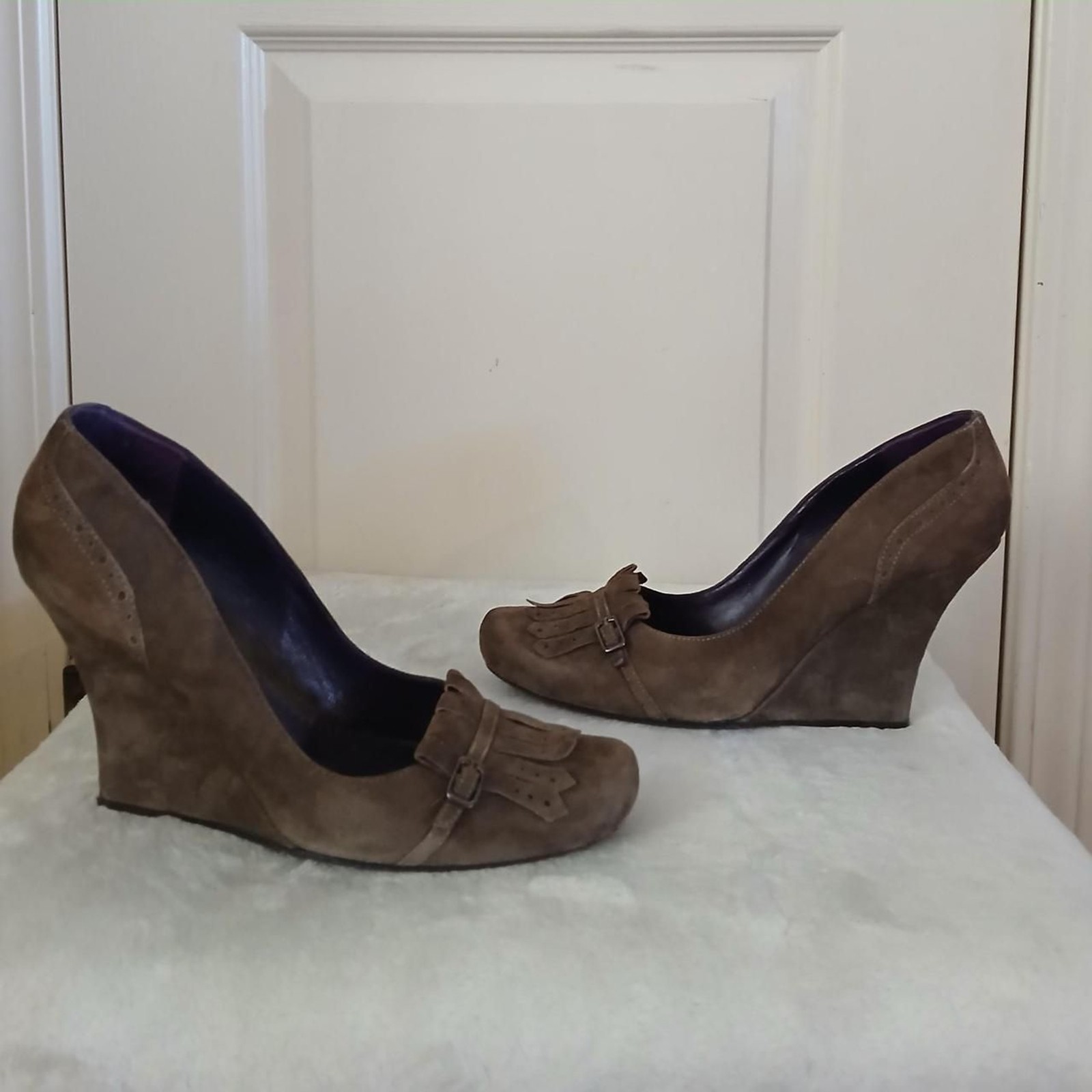 Y2K Style Jessica Bennett Brown Suede Fringe Buckle Wedge Heels Round Toe 9.5
