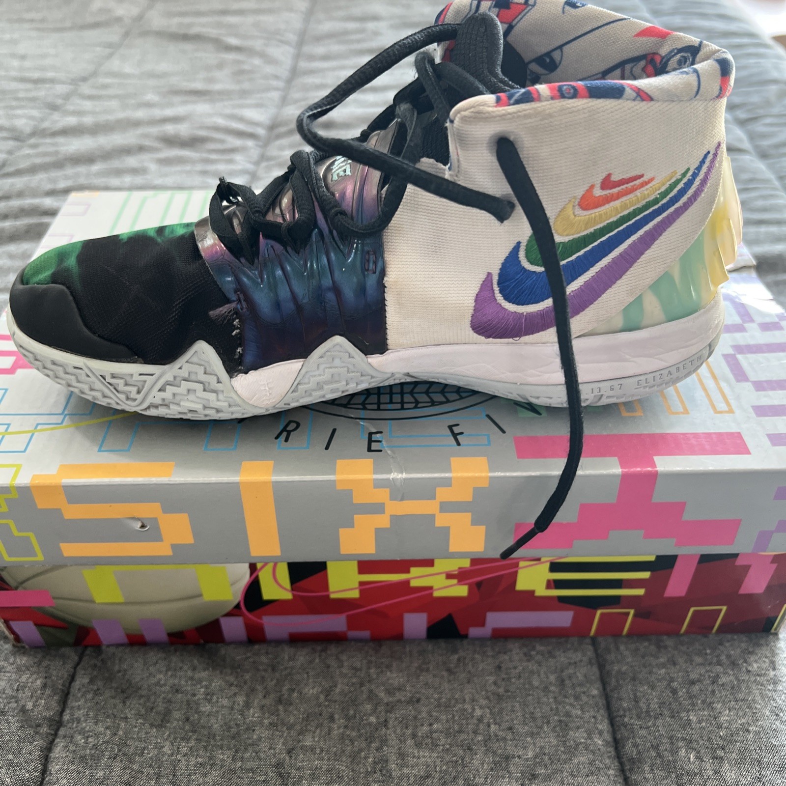 Nike kybrid S2 what the. with box no damage