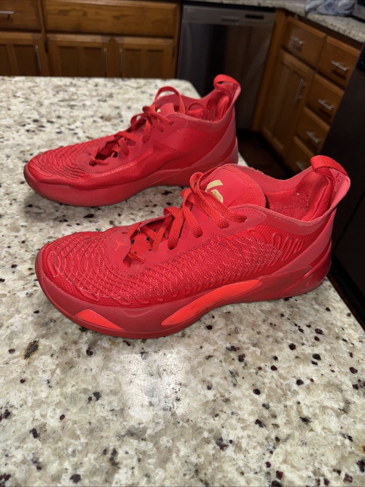 Mens Jordan Luka 1 Size 10 University Red Pre-Owned Great Condition DN1772-676