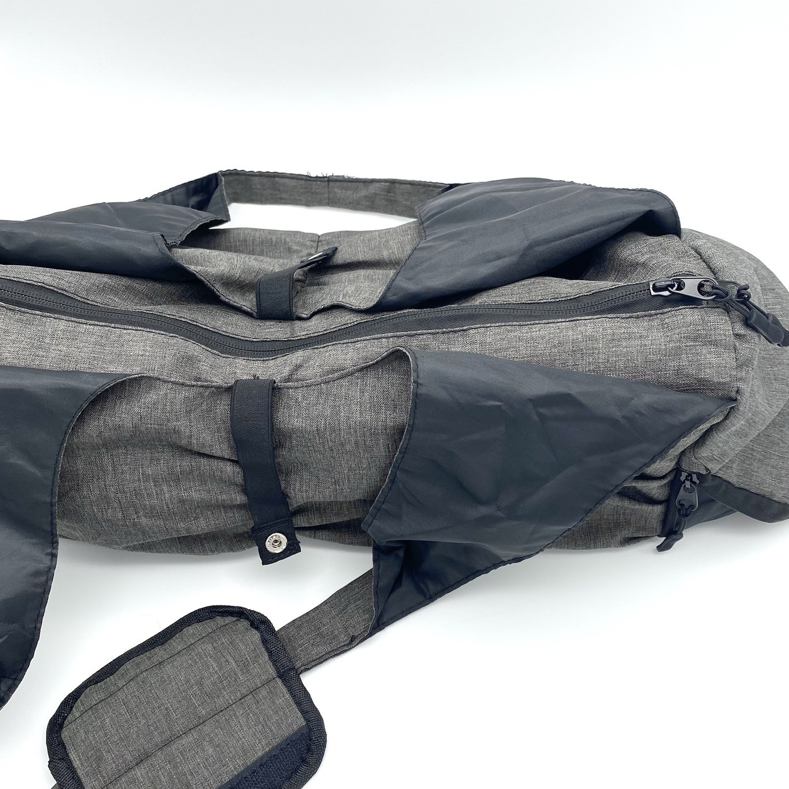 DSW Tote Bag Exercise Yoga Duffle Gym Bag Pockets All Over Shoulder Strap