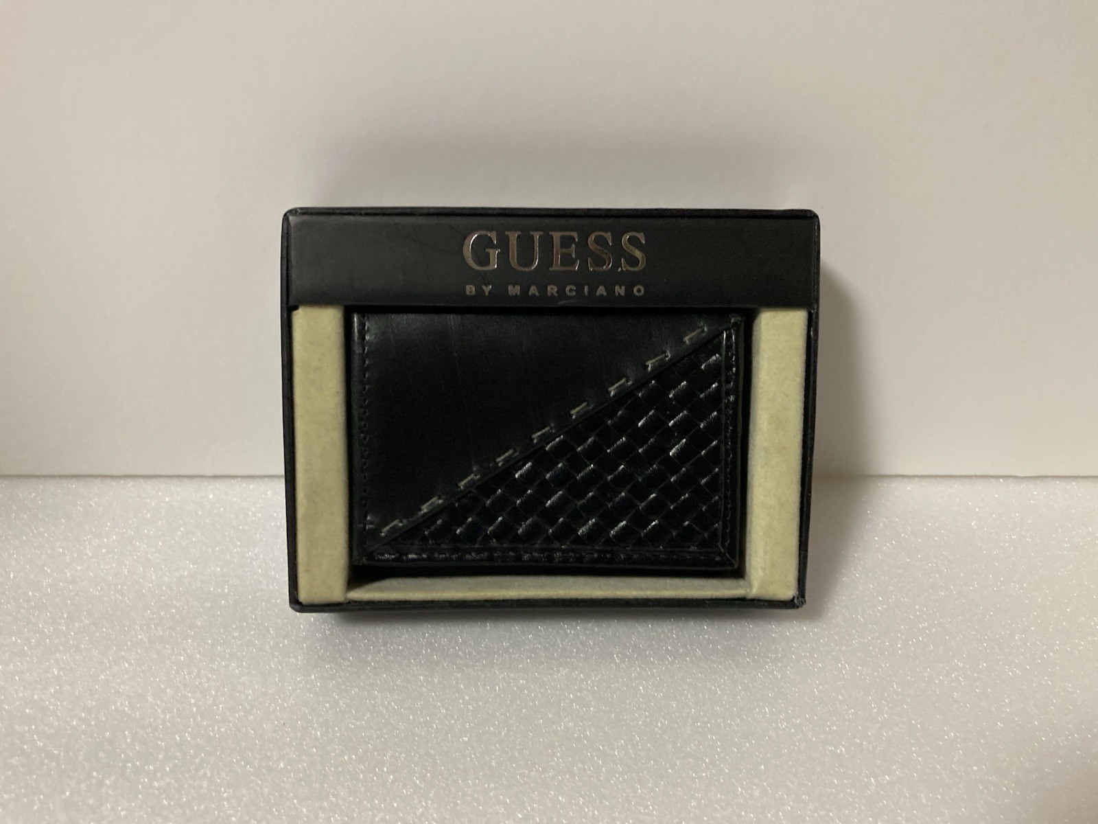 GUESS By Marciano Black Leather Coin Case Wallet Woven Design w/ Box Pre-Owned