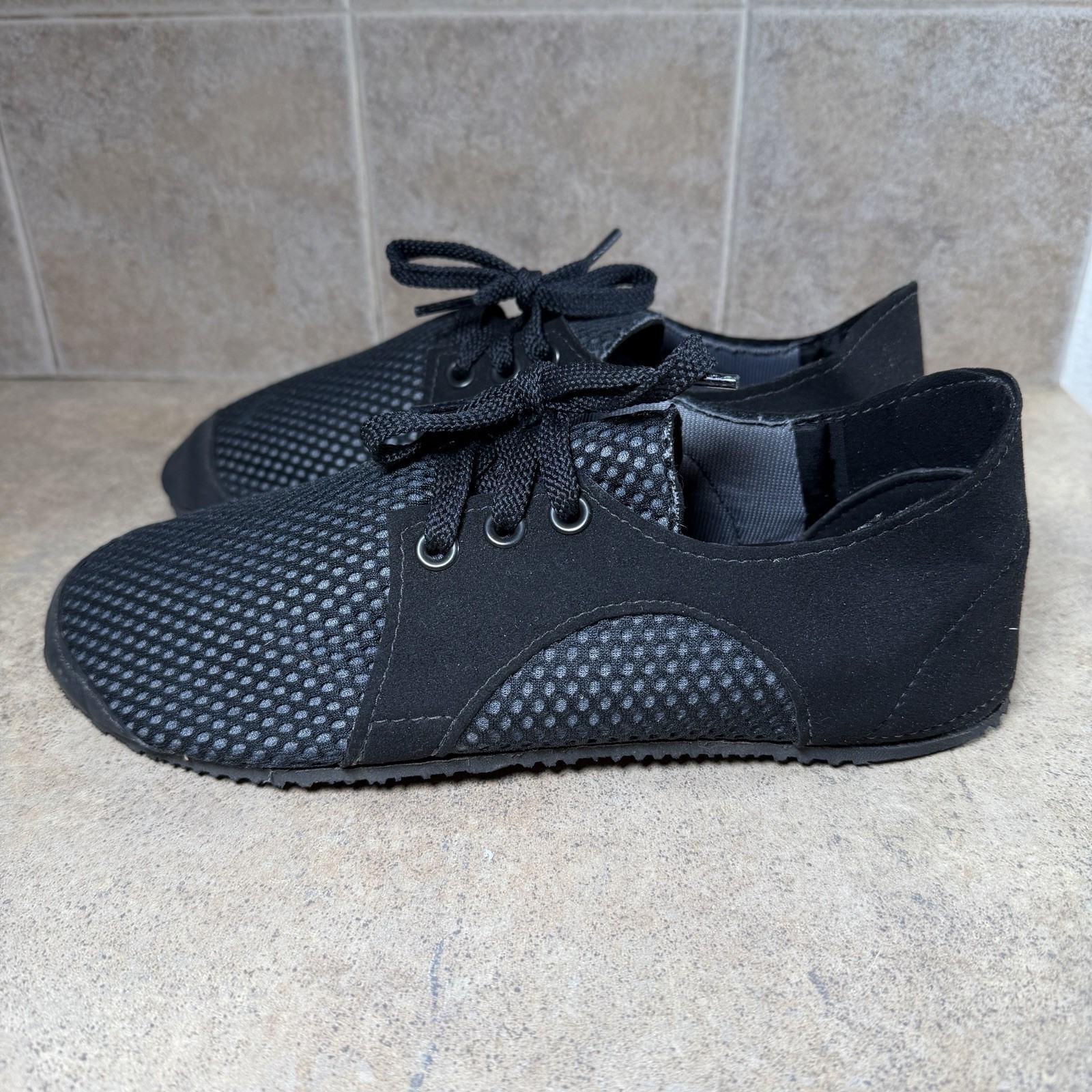 Softstar Dash RunAmoc Zero Drop Vegan Barefoot Shoes Black Vibram Size 8 Wide