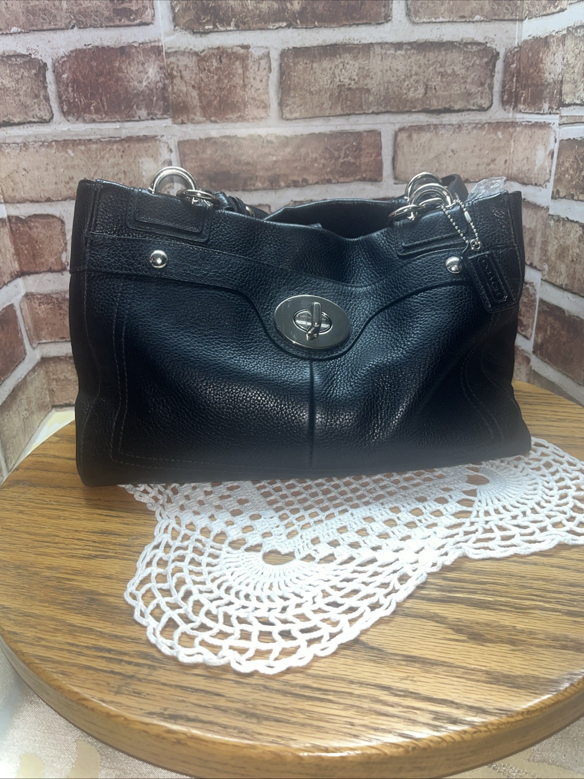 Coach Penelope Black Pebbled Shoulder Bag Turn Lock /Zipper Silver Hardware