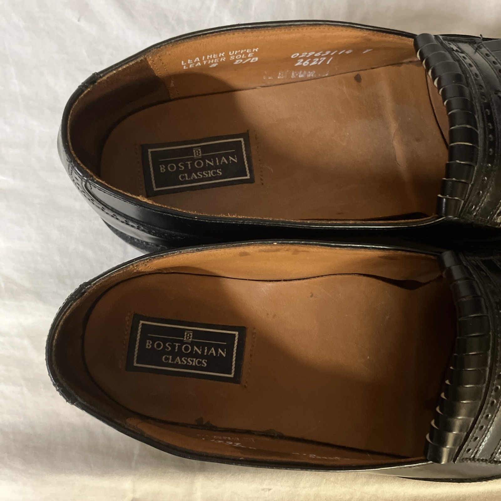 Bostonian Classics Mens Black Leather Wingtip Tassel Kitte Loafers 8 D/M USA FS