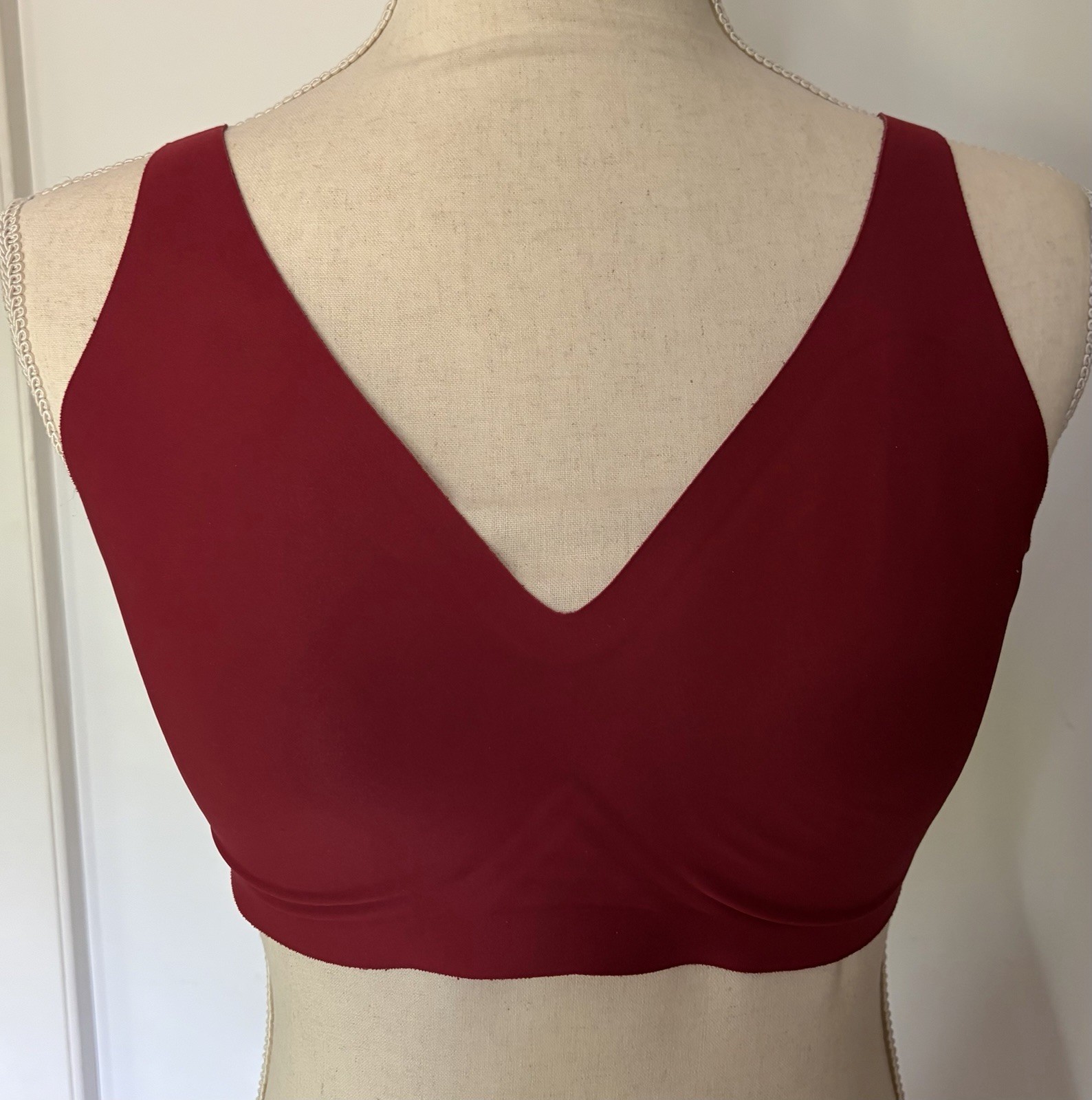 EUC~KNIX “REVOLUTION” V-NECK WIRELESS BRA~RED~SZ 36 DD/L+