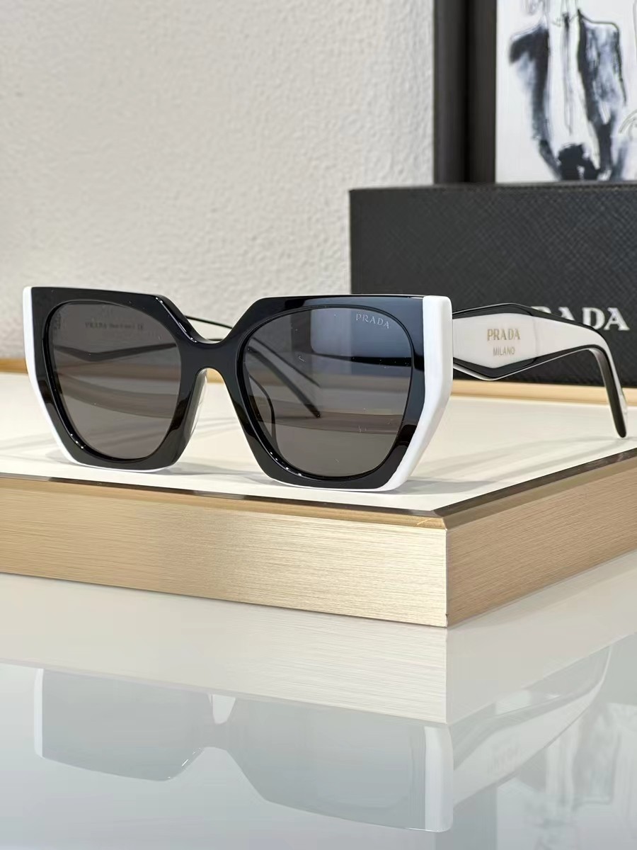 PRADA PR15W White-framed sunglasses with black lenses 54 19-140