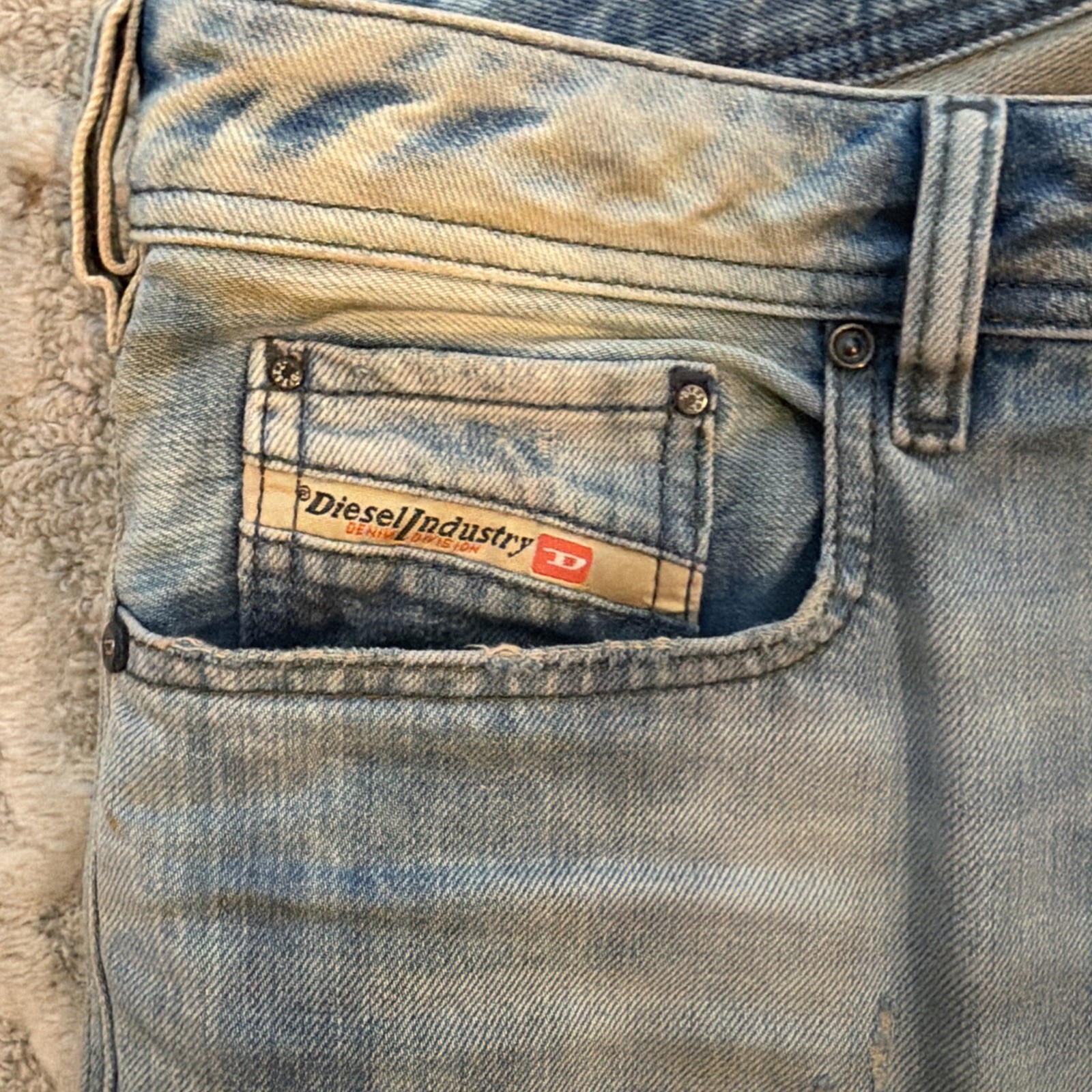 Diesel Zatiny 0882F Stretch “Blue Eyecons 2011/2 Edition” 31×32 RARE WASH.