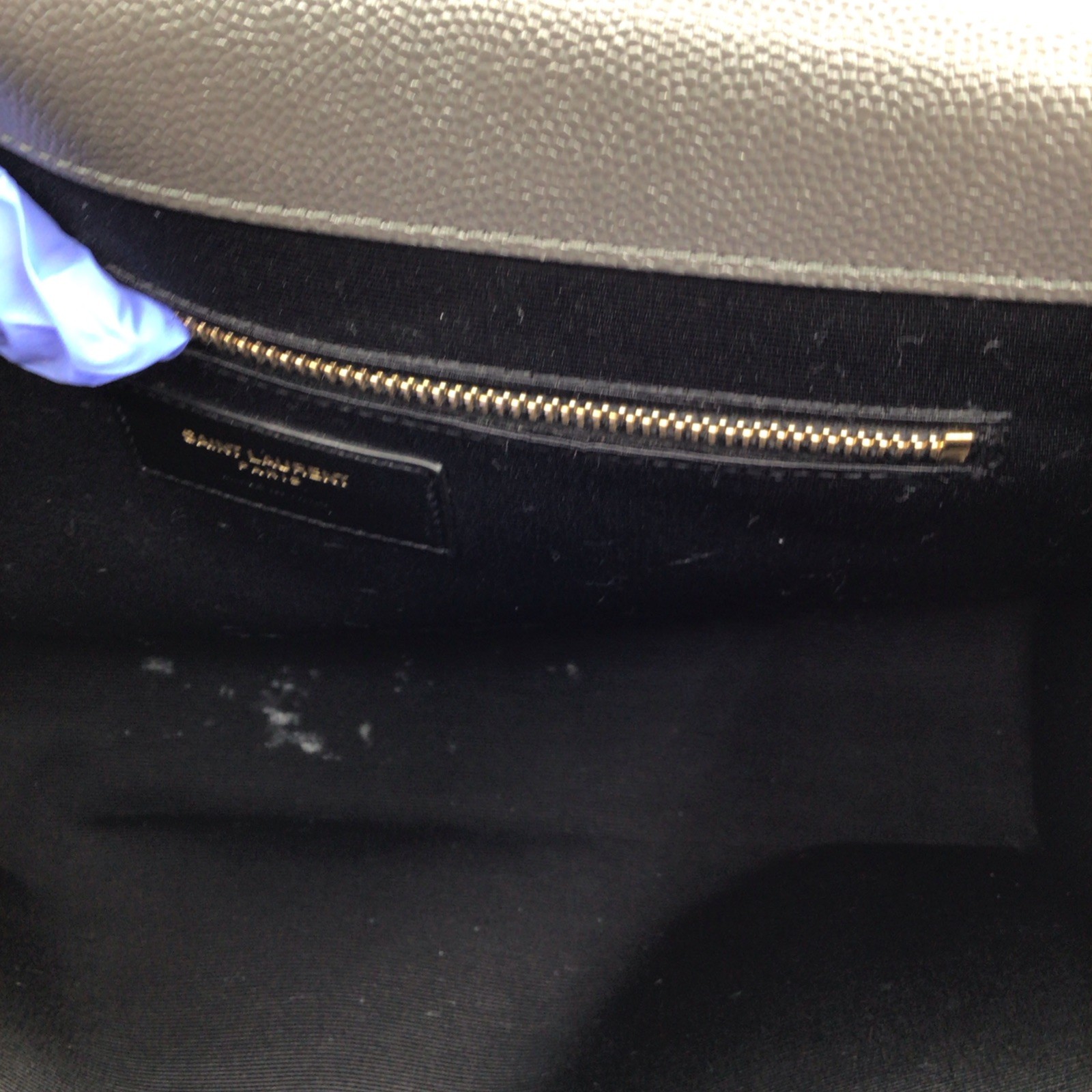 SAINT LAURENT ENVELOPE LARGE BAG IN MATELASSÉ GRAIN DE POUDRE EMBOSSED LEATHER