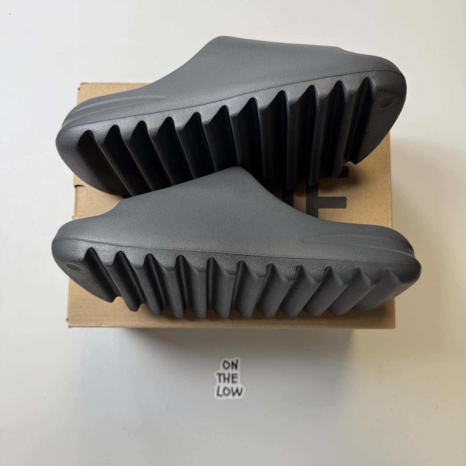 Adidas Yeezy Slide Slate Grey | ID2350 | NEW | size 9/10 mens