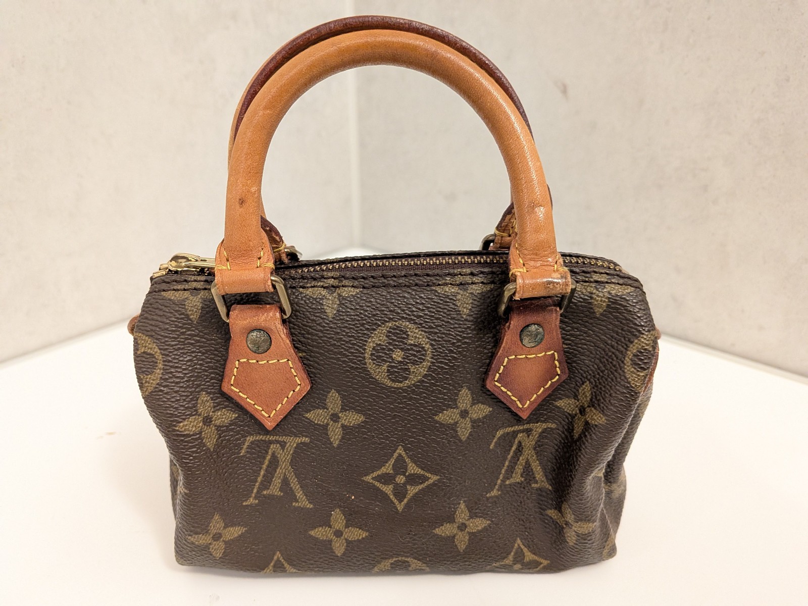 Authentic LOUIS VUITTON Mini Speedy TH1902