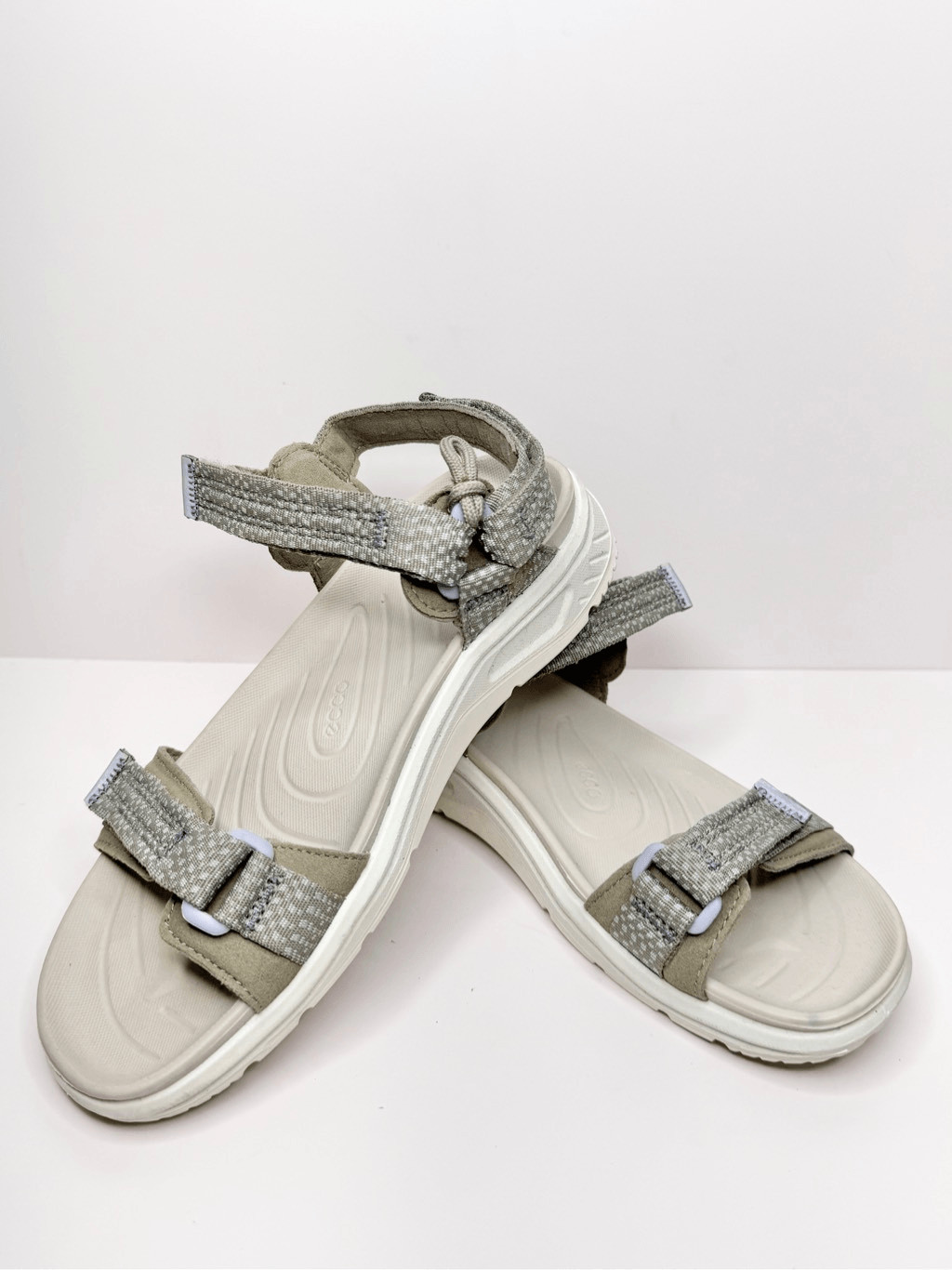 Ecco Water Sandals Size 5.5US X-Trinsic in Vetiver Comfort Technology