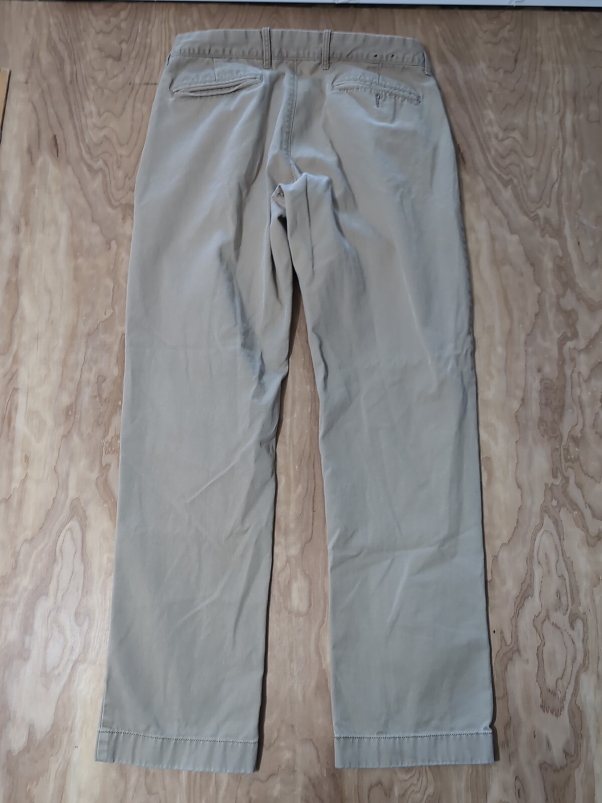J Crew Pants Men’s The Sutton Size 31×32 – Khaki Cotton 7″ Opening