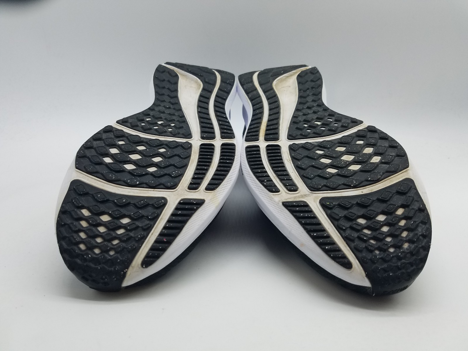 Nike Air Zoom Pegasus 39 Men’s Size 11 Running Shoes Black