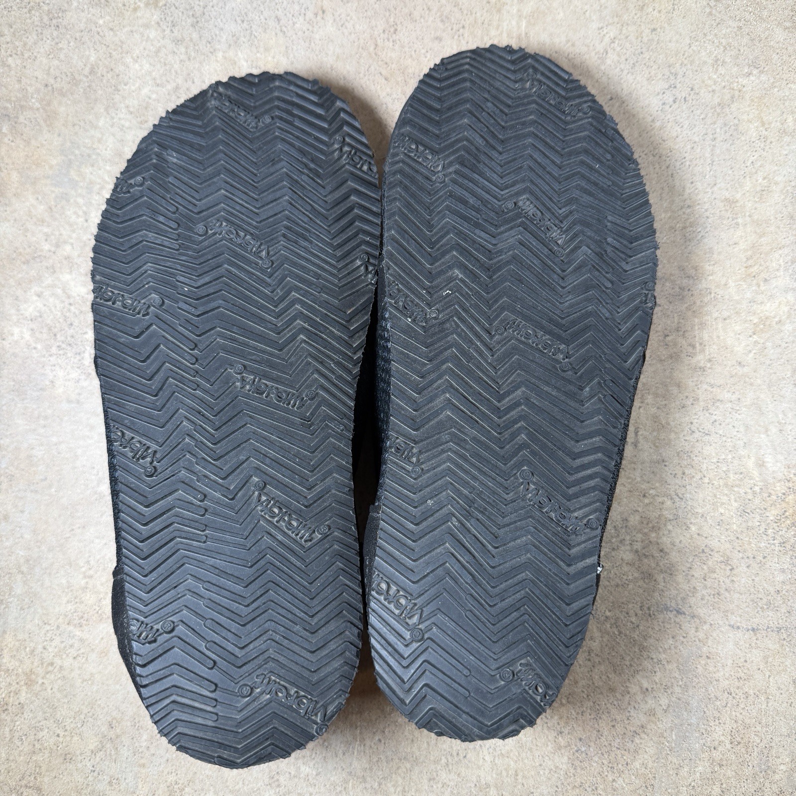 Softstar Dash RunAmoc Zero Drop Vegan Barefoot Shoes Black Vibram Size 8 Wide