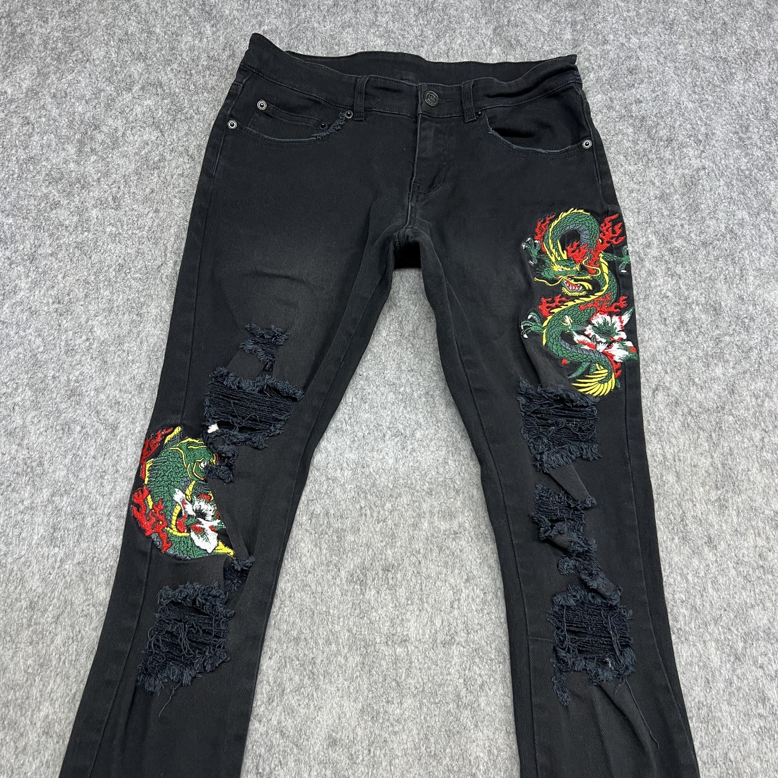 Young & Reckless Jeans Womens 28×29 Black Skinny Dragon Distressed Chase Dreams