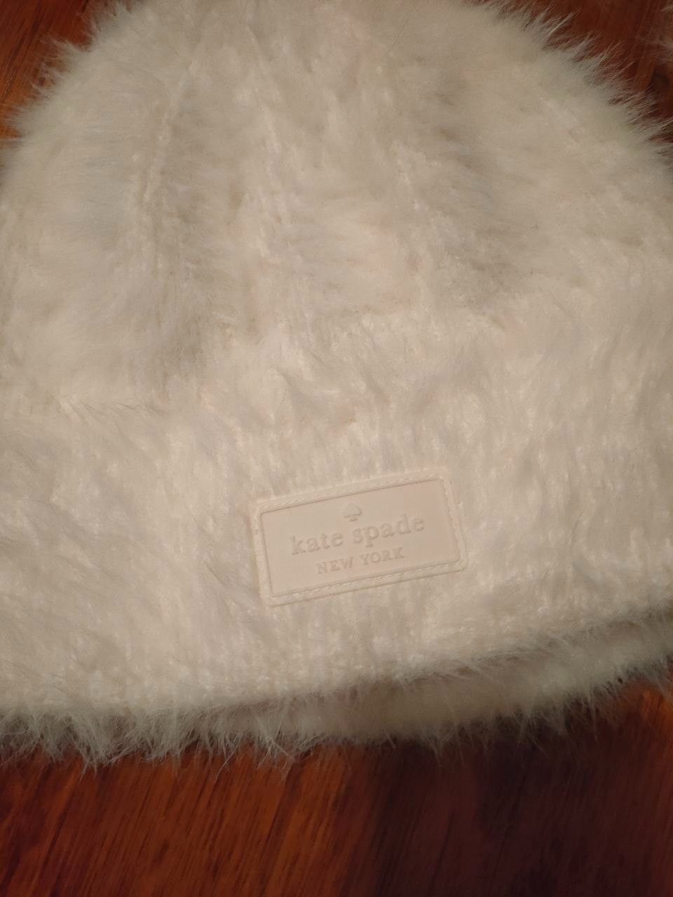 Kate Spade New York – Cream Scarf & Beanie Set – Soft Fluffy Winter Luxe