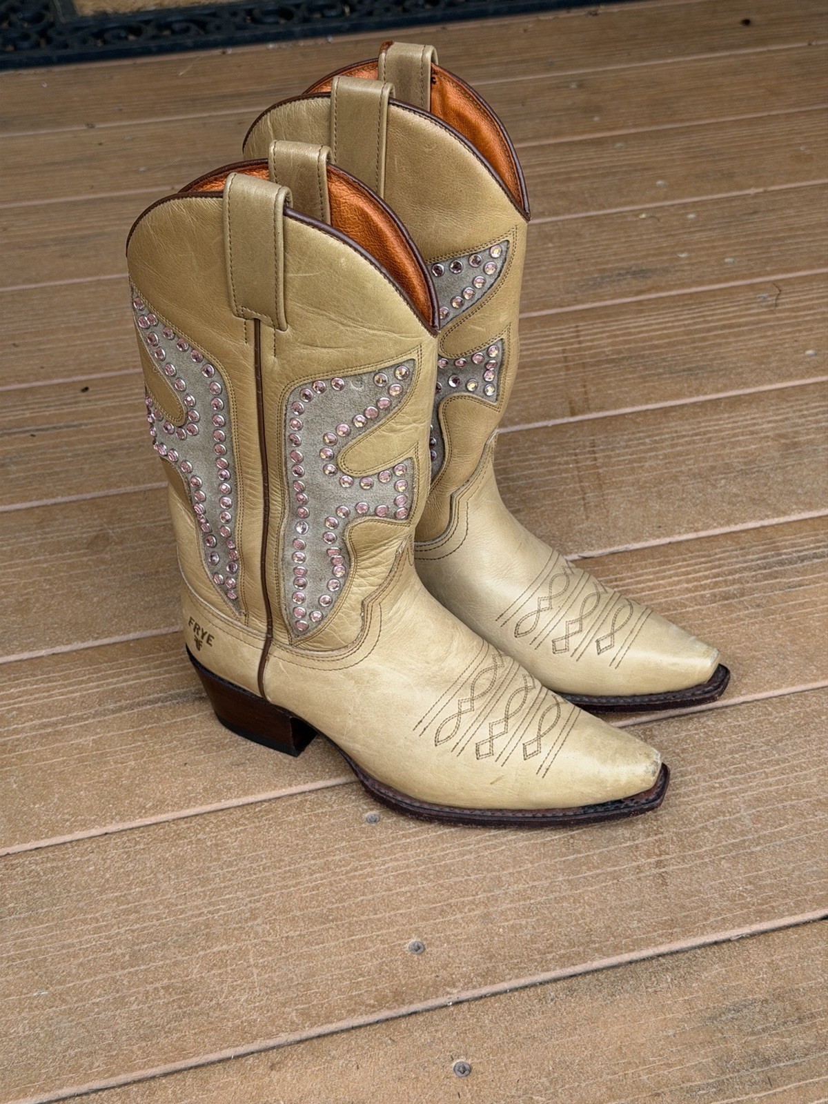 Frye Women’s 6.5 Beige Leather Studded Western Cowboy Mid-Calf Pull-On Boots