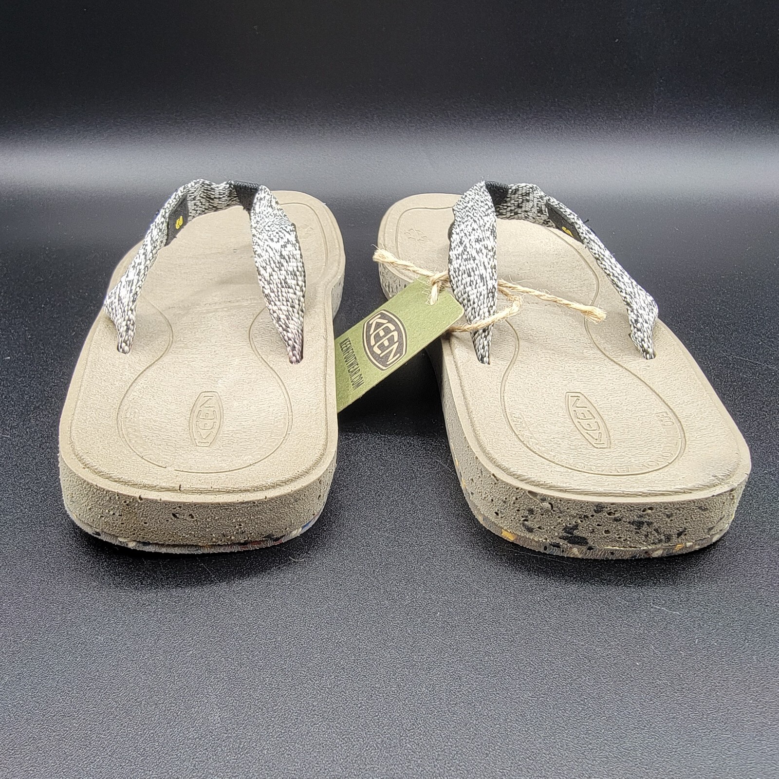 Keen Harvest Flip Flops Women’s Size 5 Tan Black White Thong Sandals Beach New