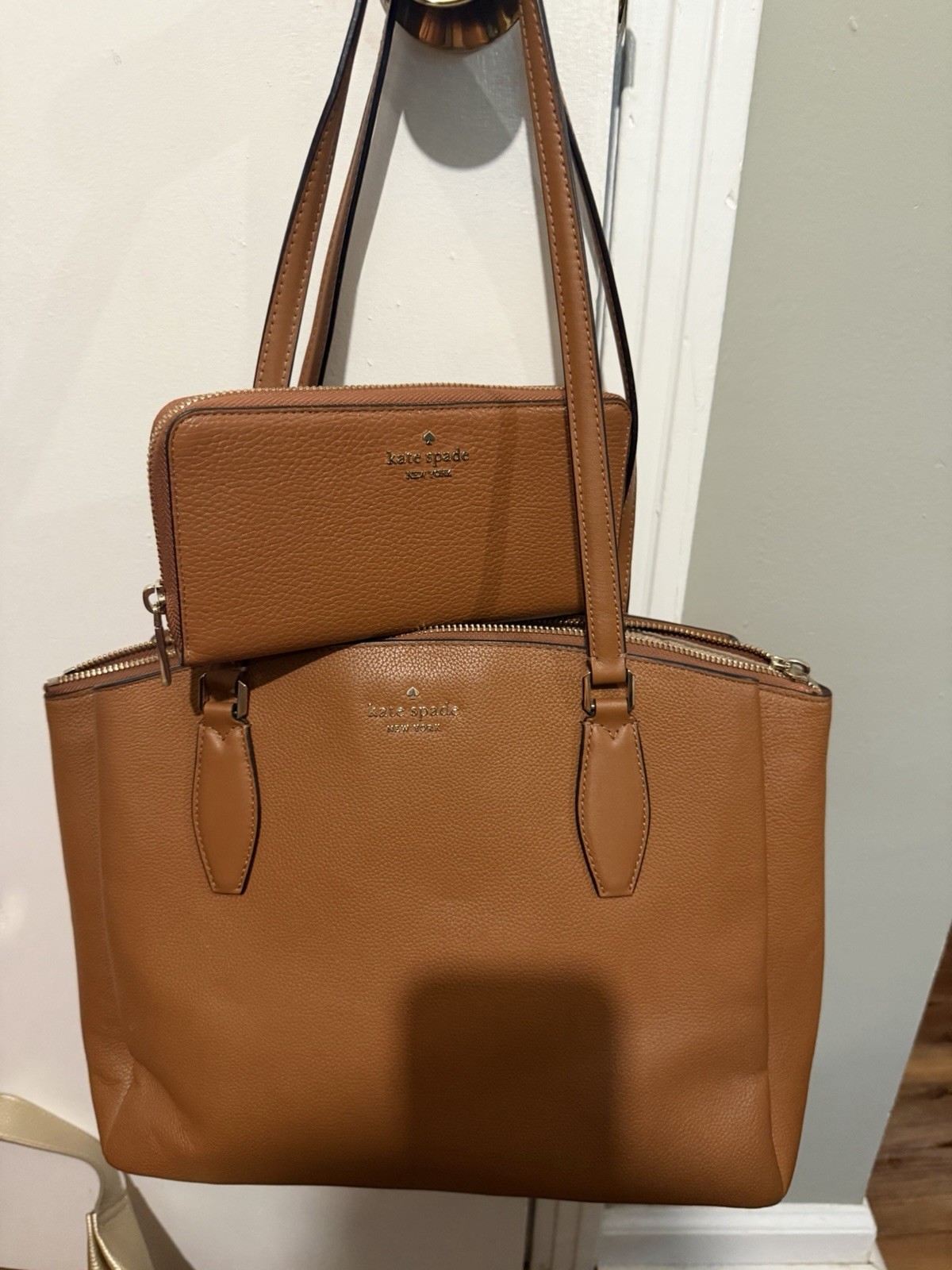 Kate Spade New York Brown Pebbled Tote Shoulder Bag,Pockets, matching wallet