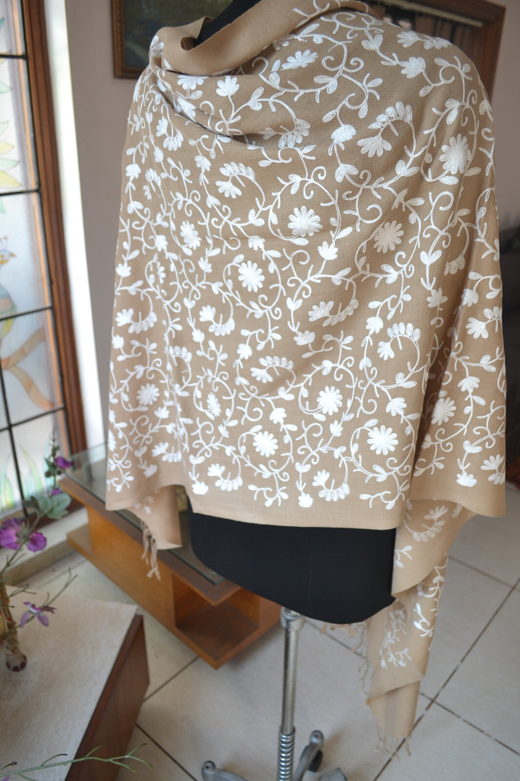KASHMIRI PASHMINA ~FLORAL CREWEL ALL EMBROIDERY STOLE~CASHMERE :3 COLOR CHOICE