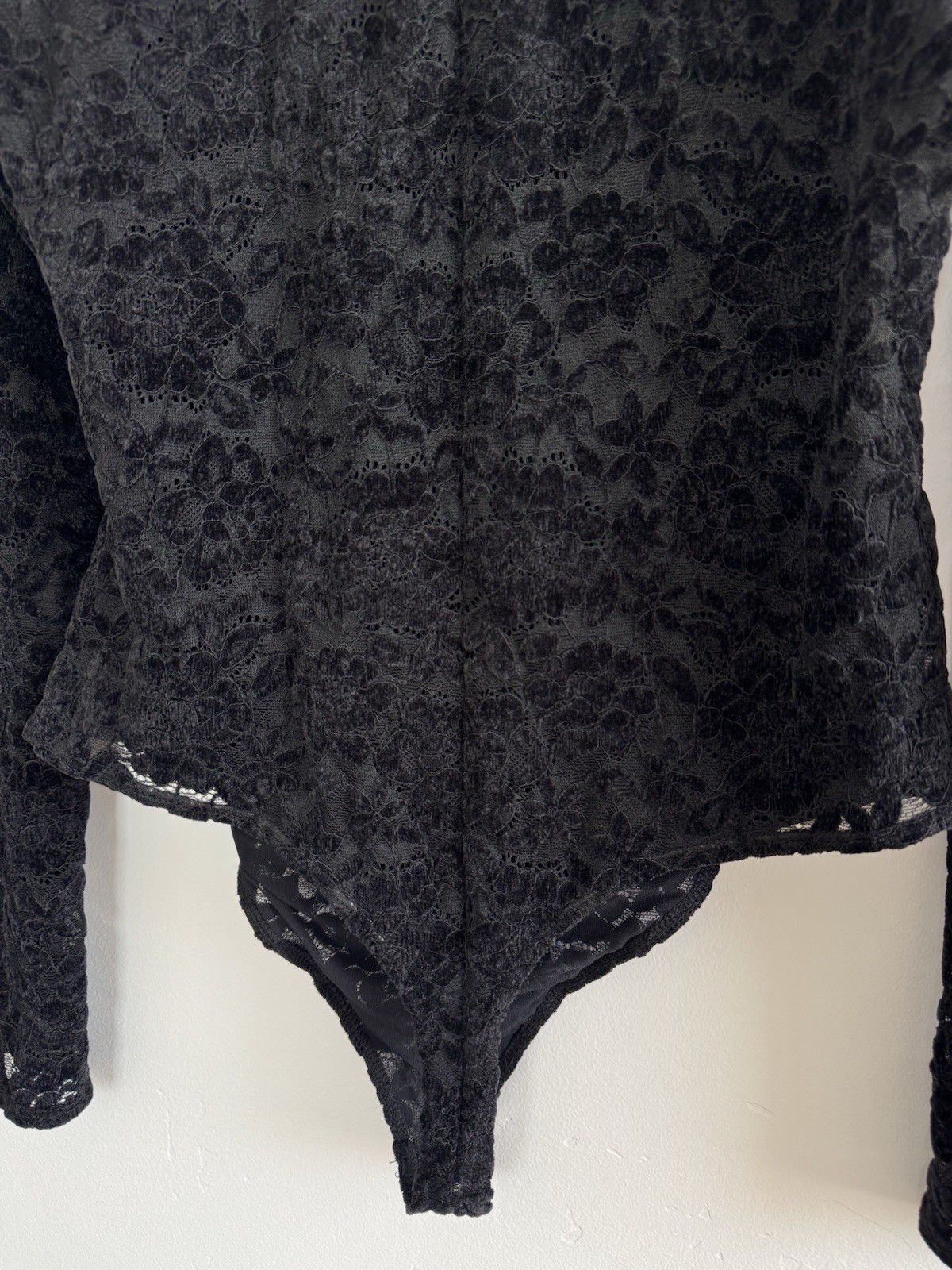 Steve Madden Cassi Black Lace Mock Neck Long Sleeve Bodysuit L Gothic Romantic
