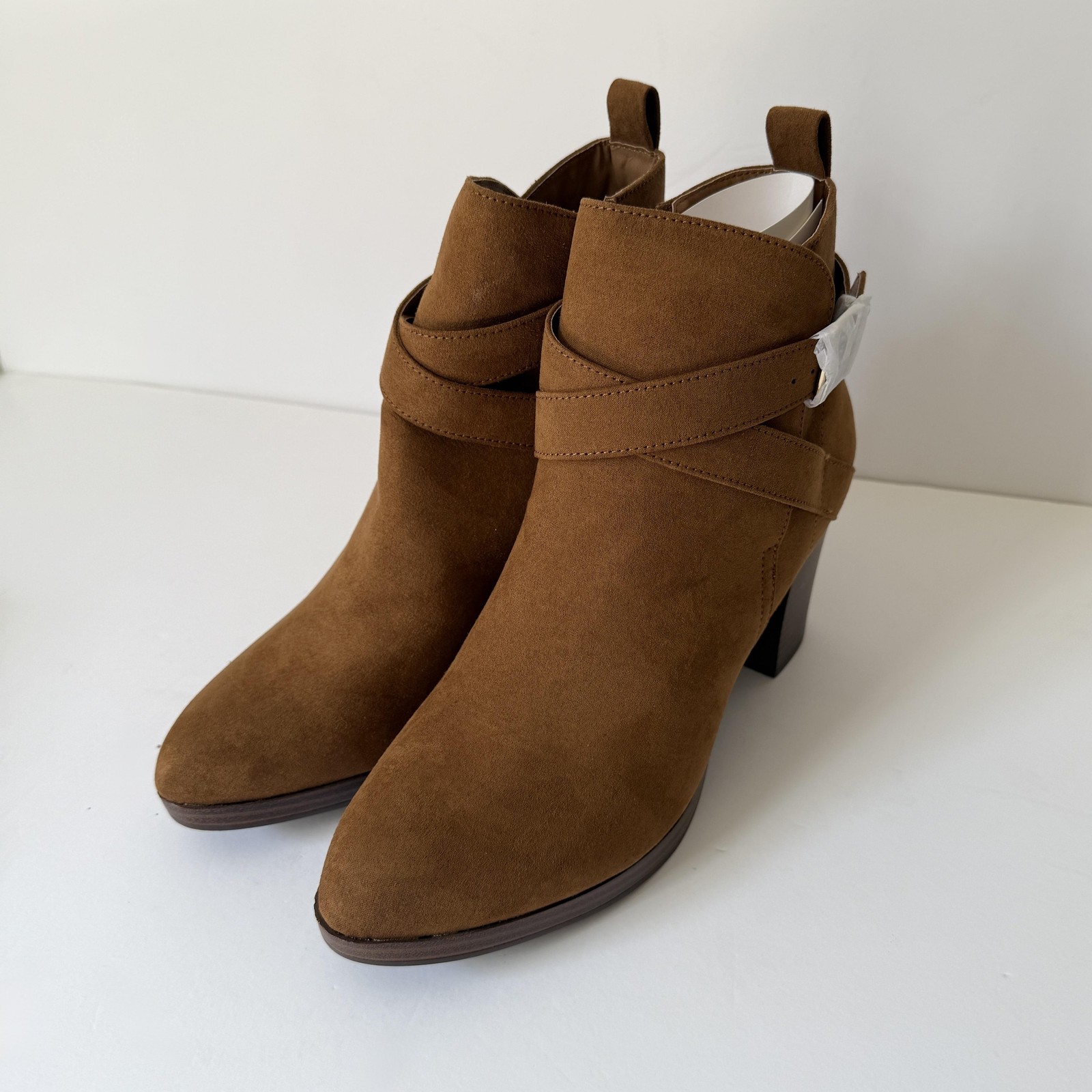 Style & Co Boots Womens Size 8.5 Brown Ankle Booties Side Zip Faux Suede Buckle
