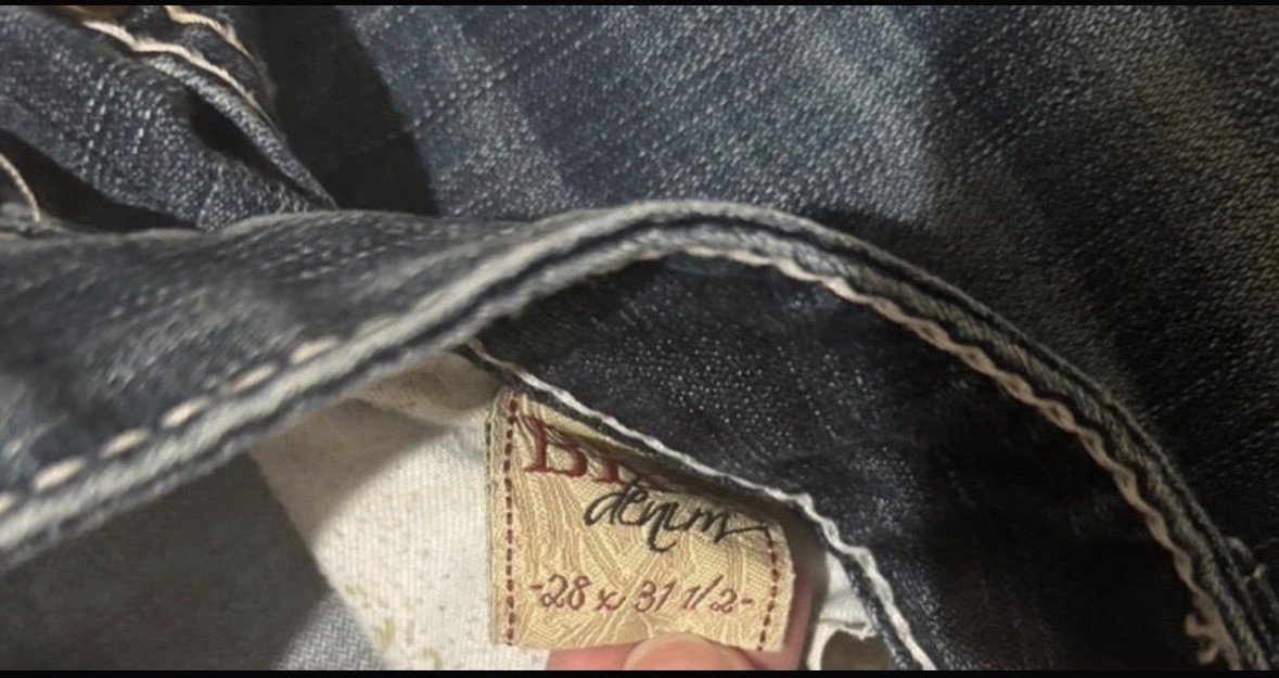 Y2K VTG BKE blue low rise bootcut flare jeans with white stitching back pockets