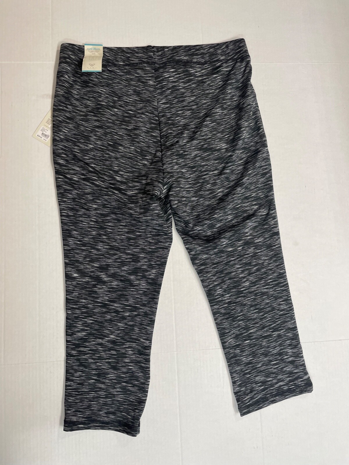 Lane Bryant Wicking Capri Legging 14/16 Black White Gray Polyester Spandex Blend