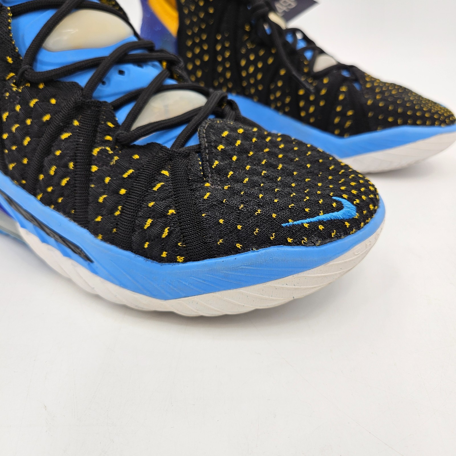 Nike LeBron 18 Dynasty Minneapolis Lakers CQ9283-006 Men’s Size 8.5 NWOB Blue