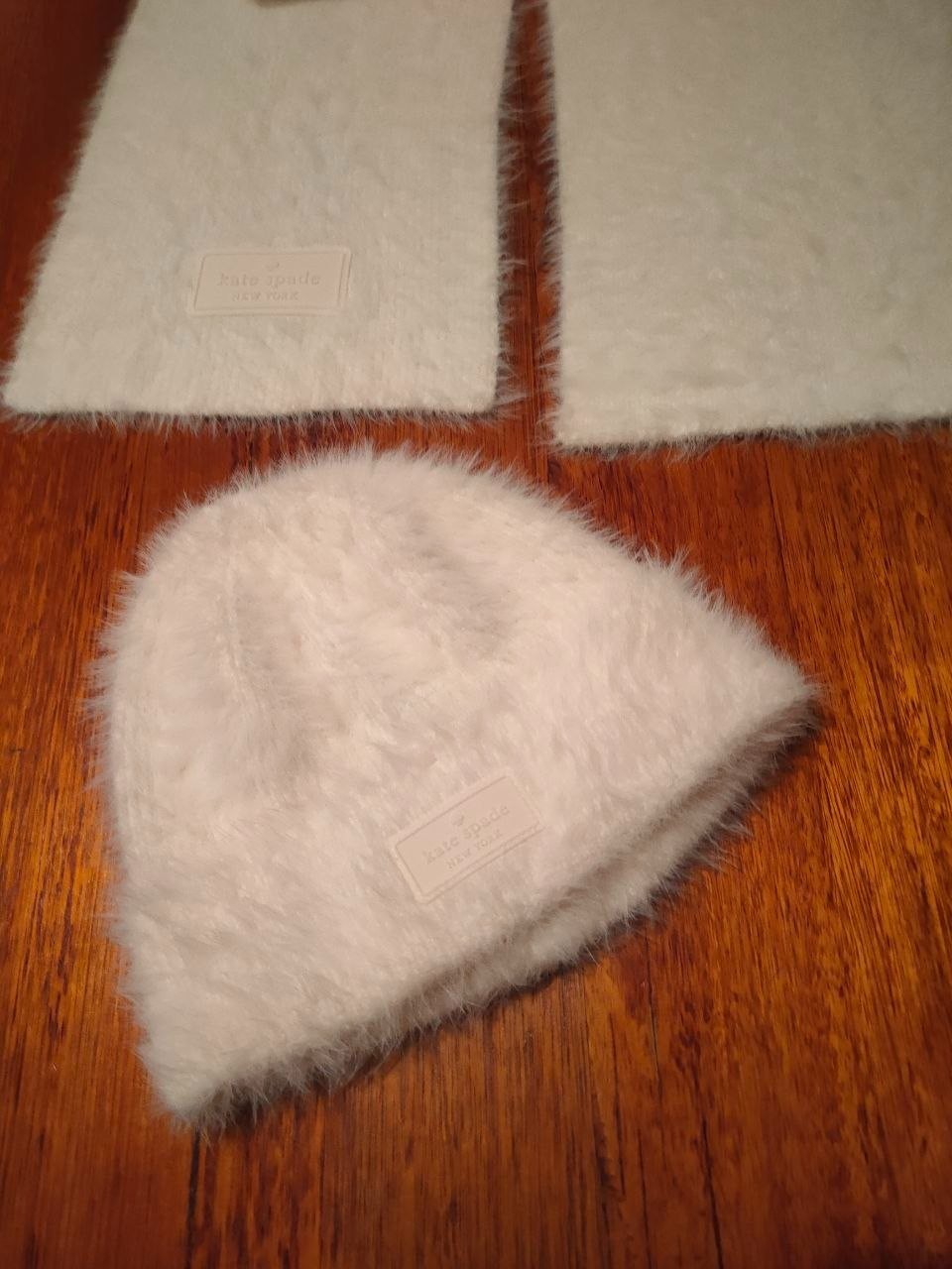 Kate Spade New York – Cream Scarf & Beanie Set – Soft Fluffy Winter Luxe