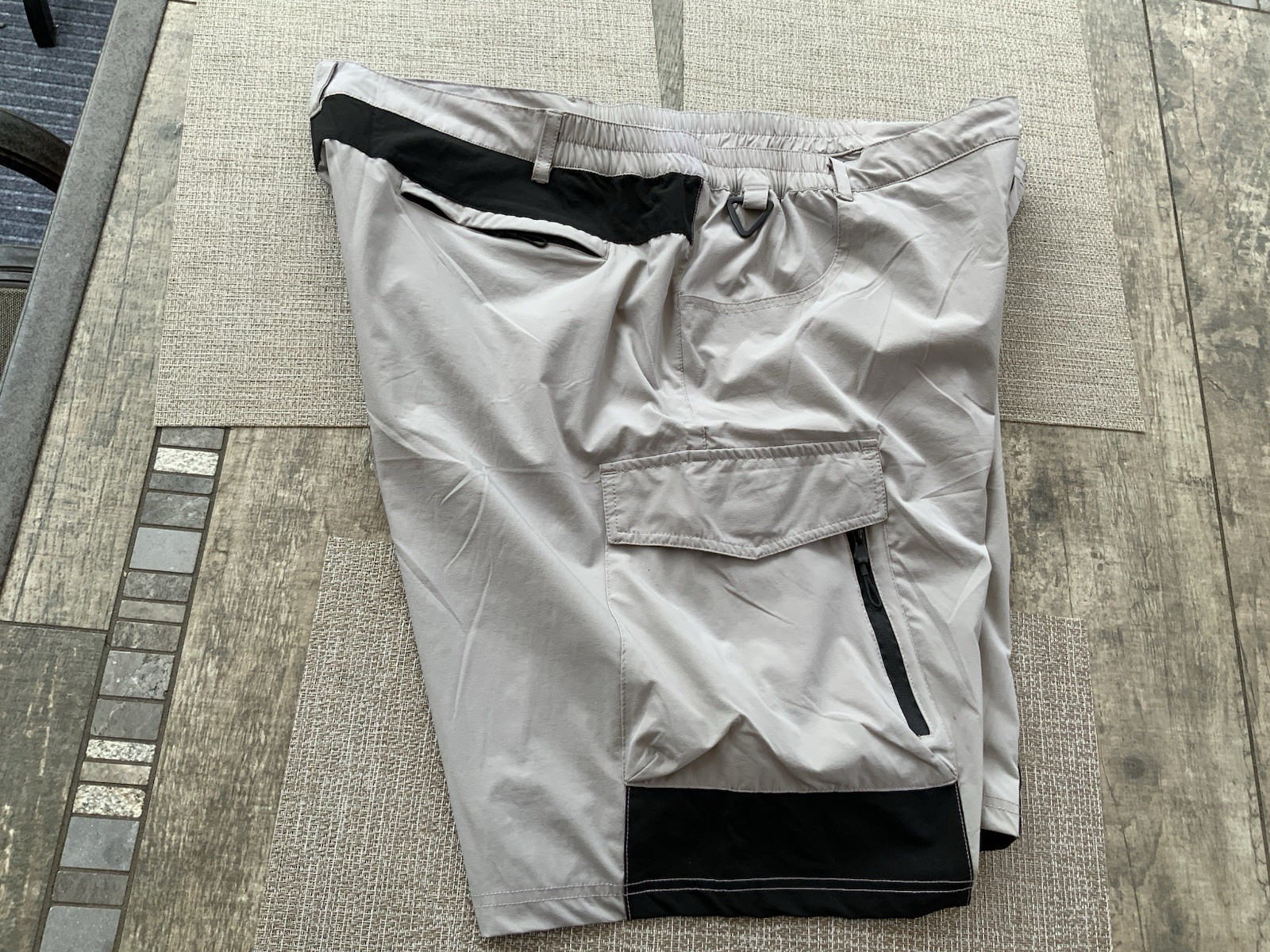 EZRUN Men’s Hiking Cargo Shorts 2XL Gray Black Quick Dry Stretch Nylon Outdoor