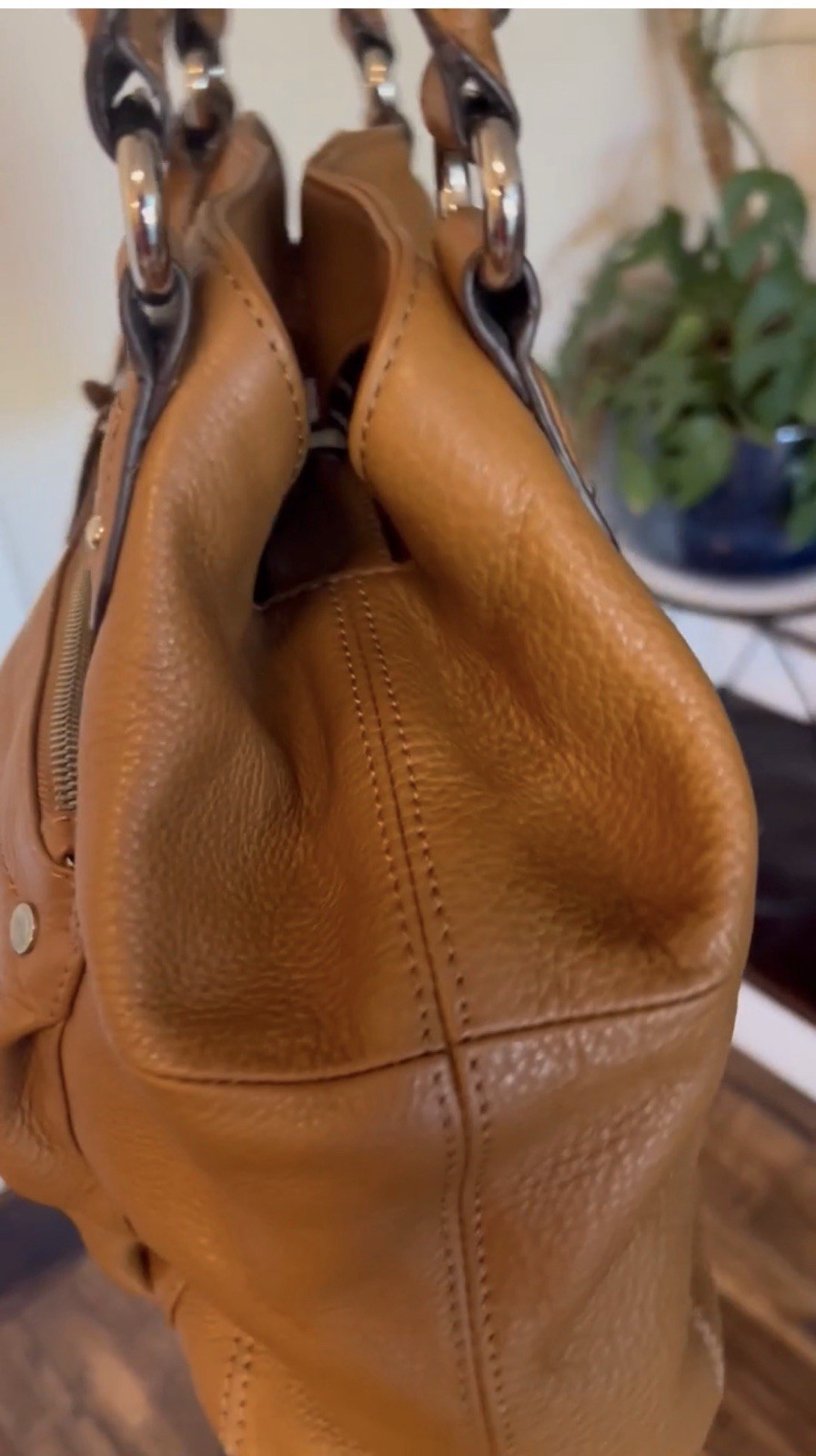 Tignanello Brown Pebbled Shoulder Bag Medium Zip Double Handles Pockets Lined