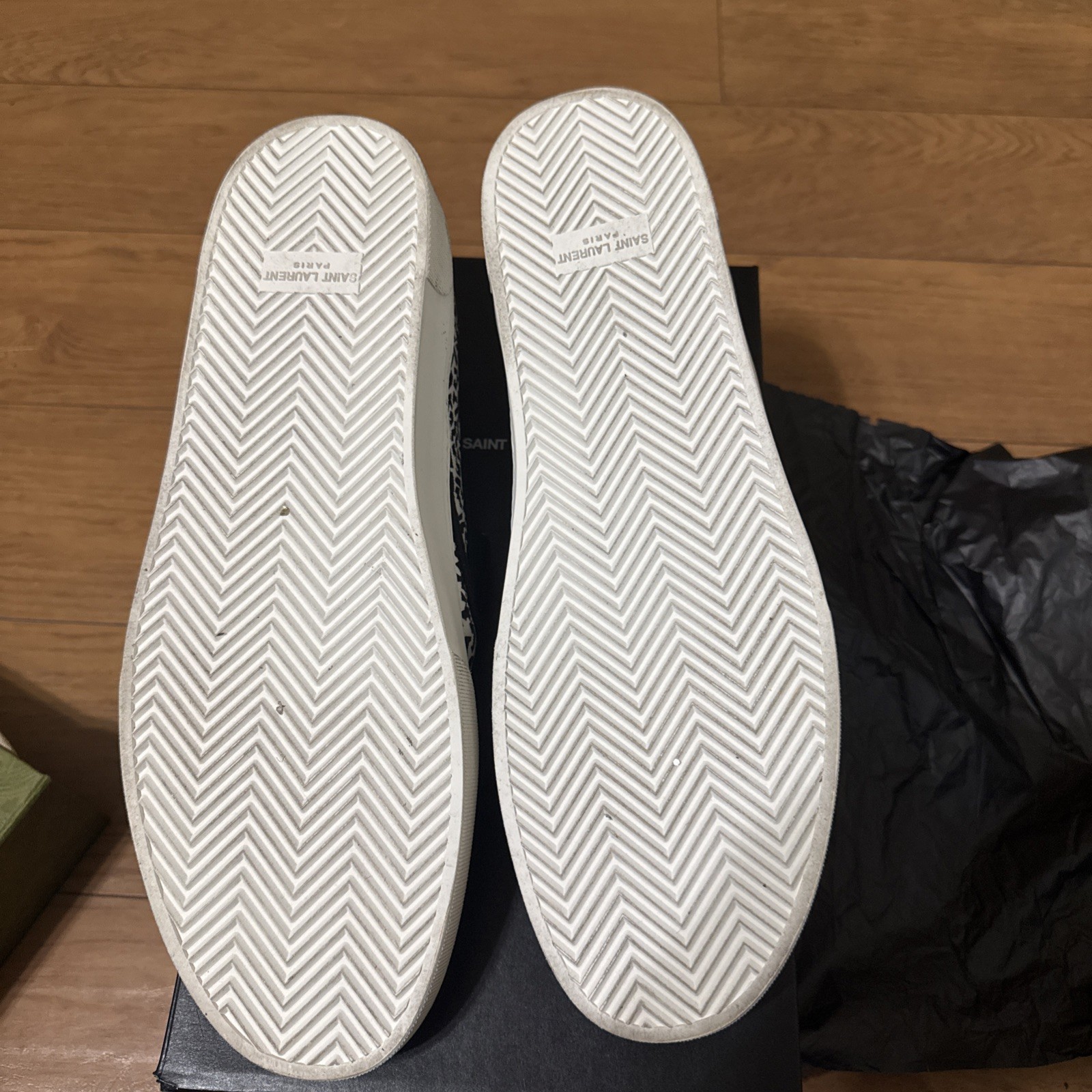 $330 Saint Laurent Black / White Venice Sneakers size US 15, EU 48 Made in Italy