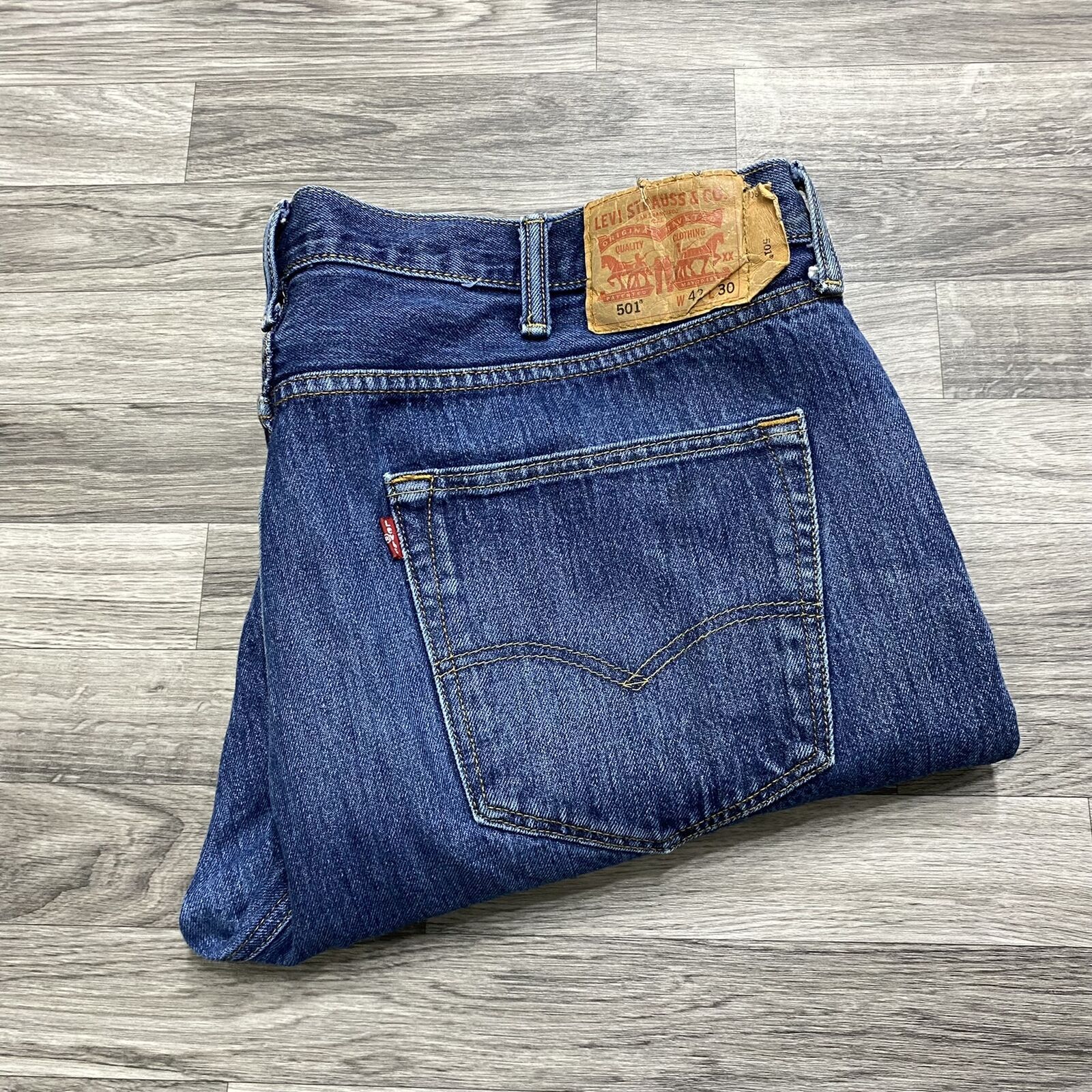 LEVI’S 501 Straight Leg Dark Wash Blue Denim Jeans Men’s Size W42 L30