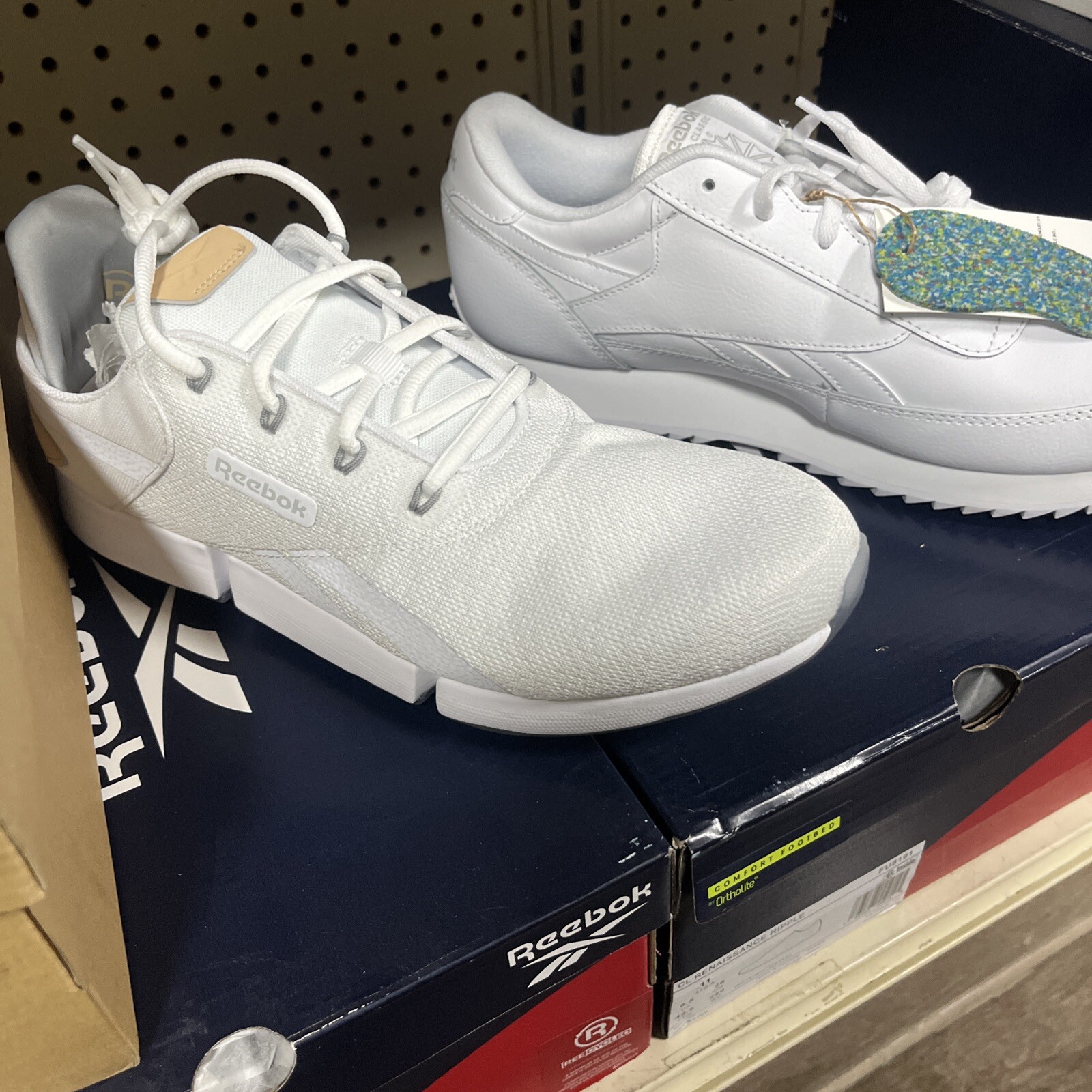 All Tenis On Existen Are 20% Off Just Asking Your Favorite And If Is Available.