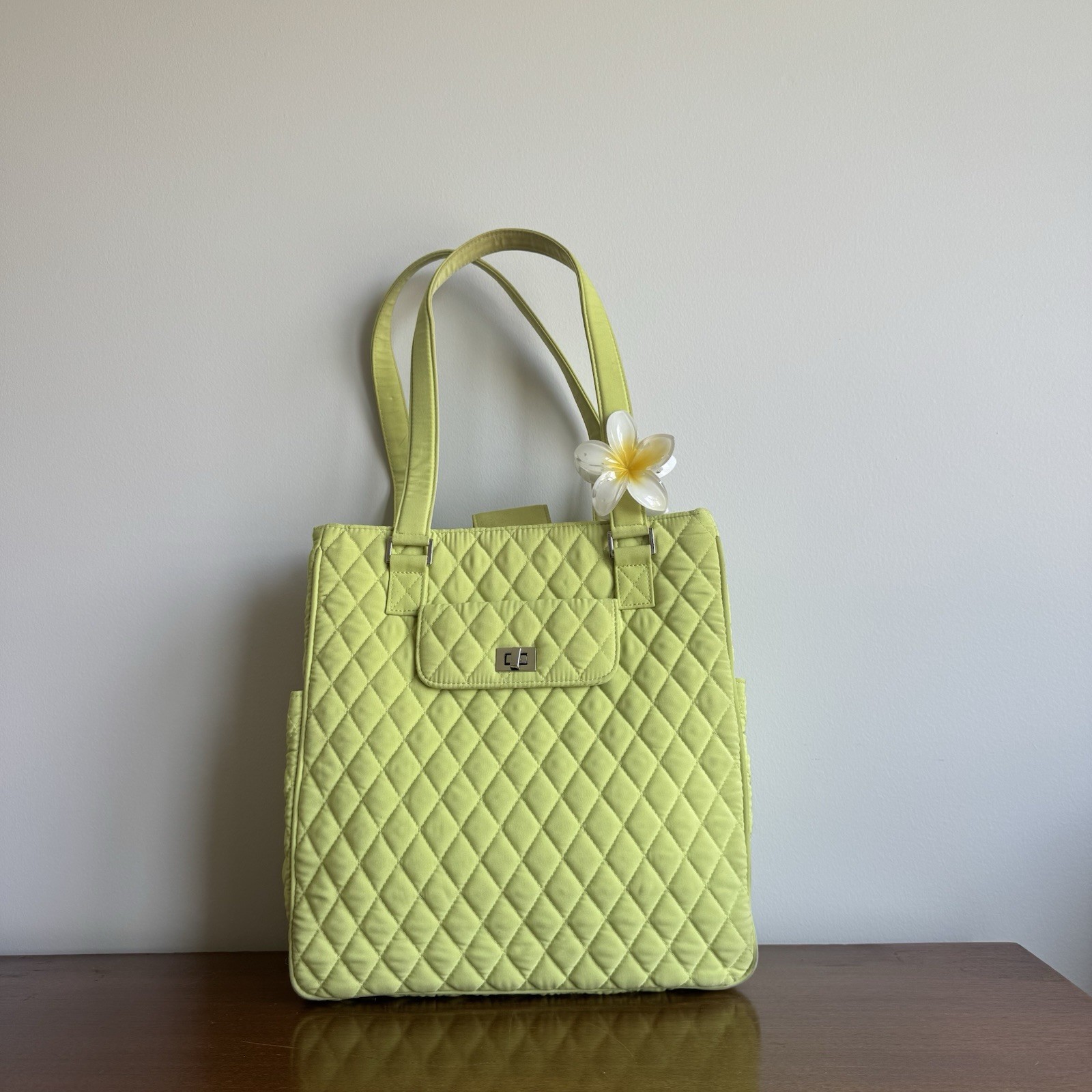 Vera Bradley Microfiber Tote Bag – Lime Green/Apple Green