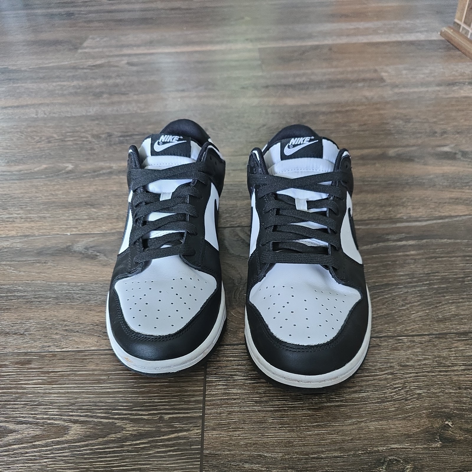 Size 10M- Panda Dunk Low