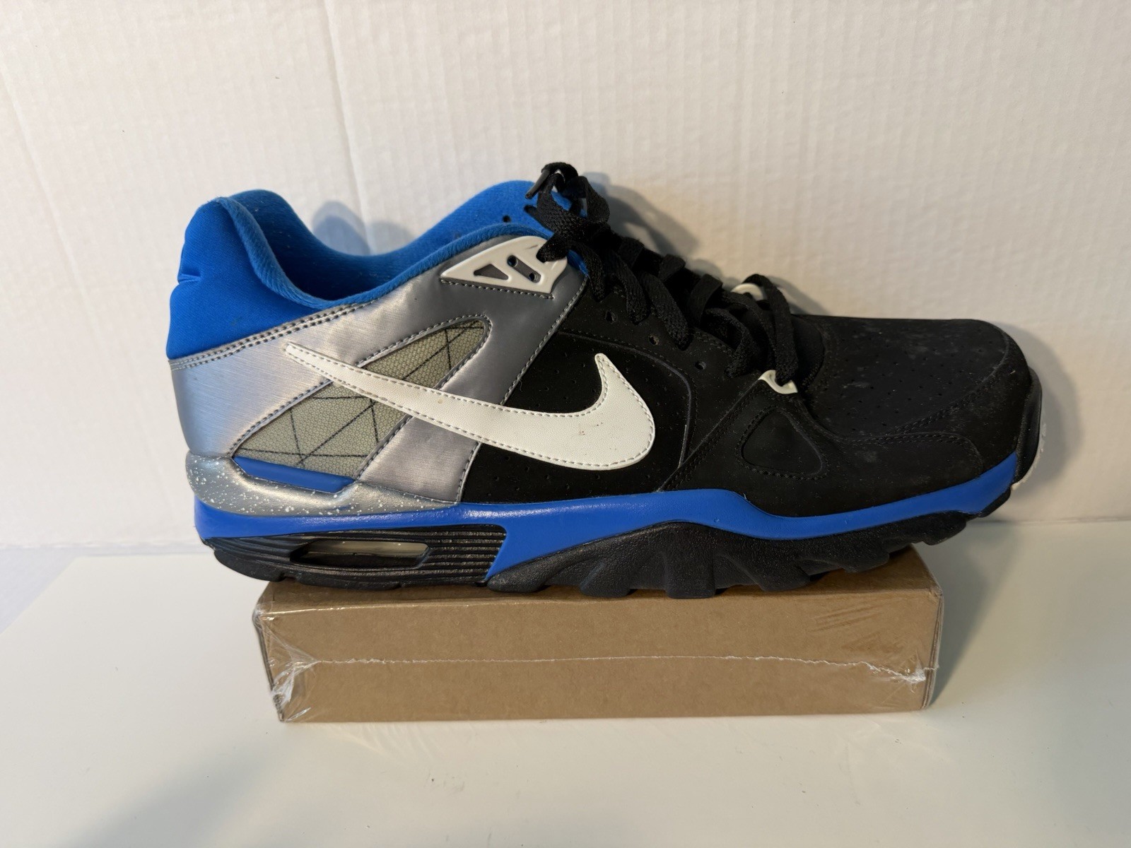 Nike Air Men’s Low Top Lace Up Sneakers Black/Blue/Silver/White 488059-010