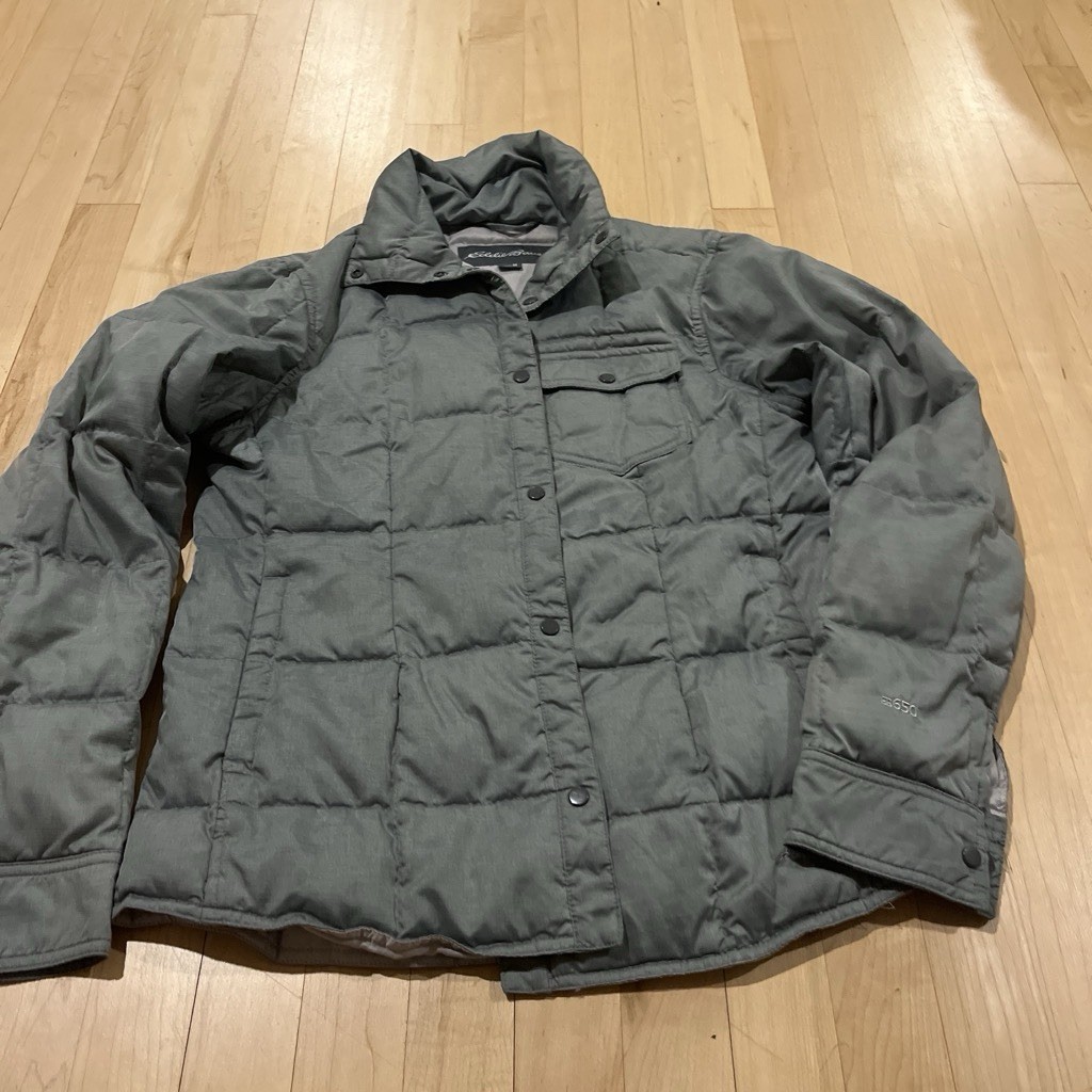 Eddie Bauer Women’s Gray Down Puffer Jacket M Quilted Collared Pockets Snap