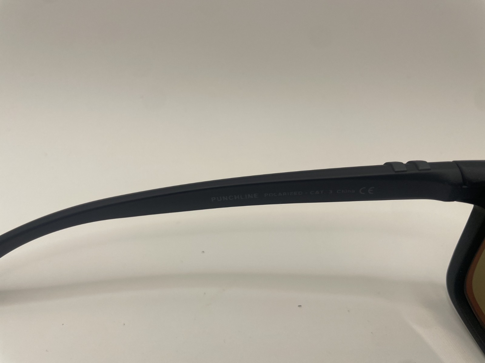 BLENDERS PUNCHLINE MATTE RUBBER BLACK POLARIZED CHAMPAGNE MIRROR SUNGLASSES
