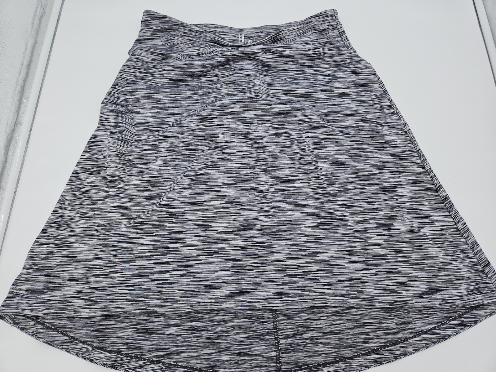 Women’s Mondetta Skirt Size Medium Black-Gray Athletic