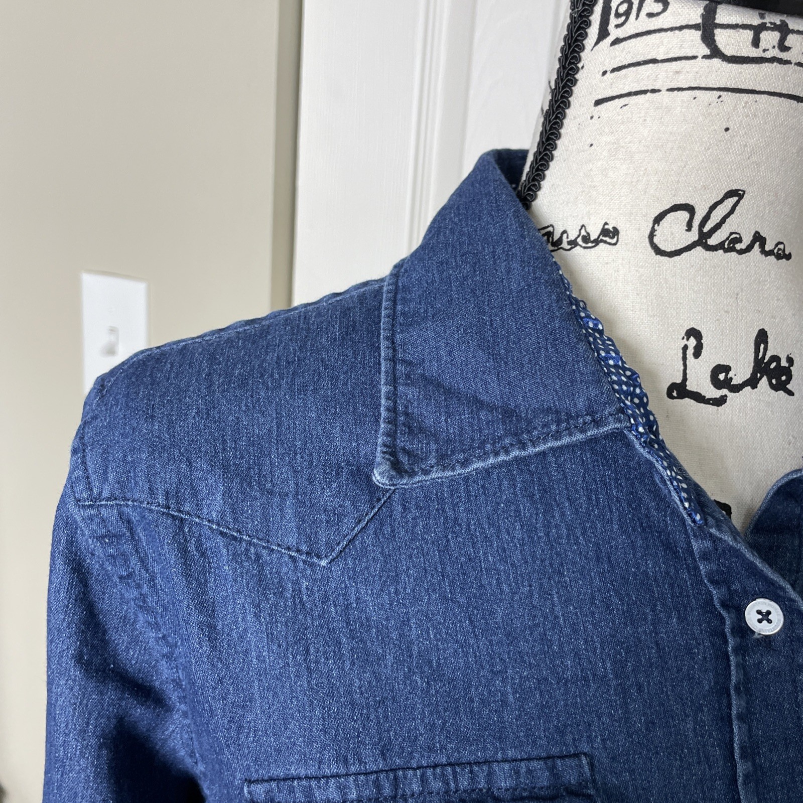 Mountain Horse Women’s Button Up Soft Denim Shirt Long Sleeve Equestrian Size LG