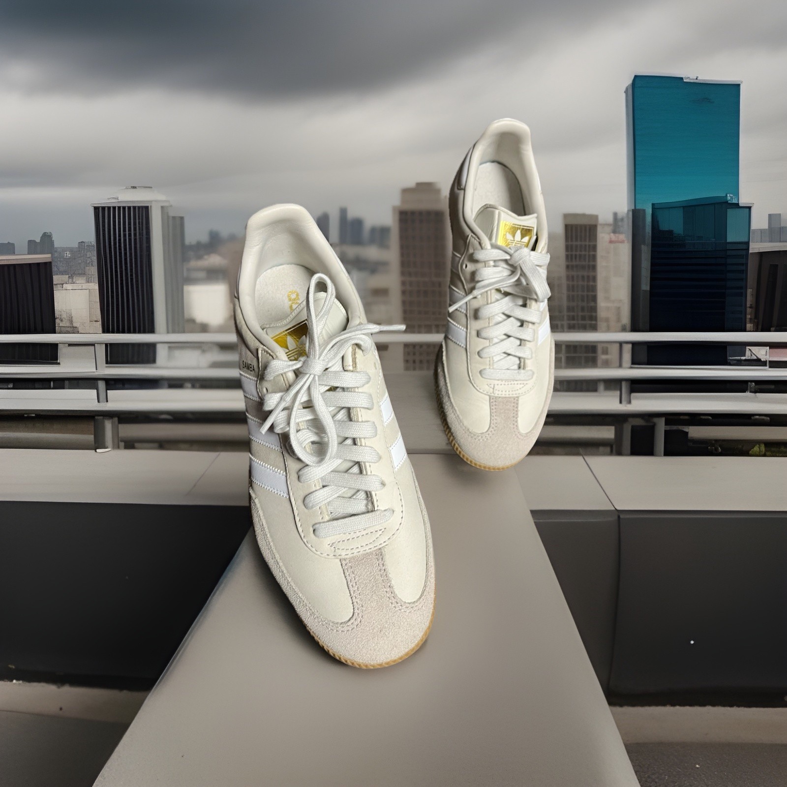 adidas Samba Low Top Lace-Up White/Beige Gum Rubber Sole Sneakers B76064