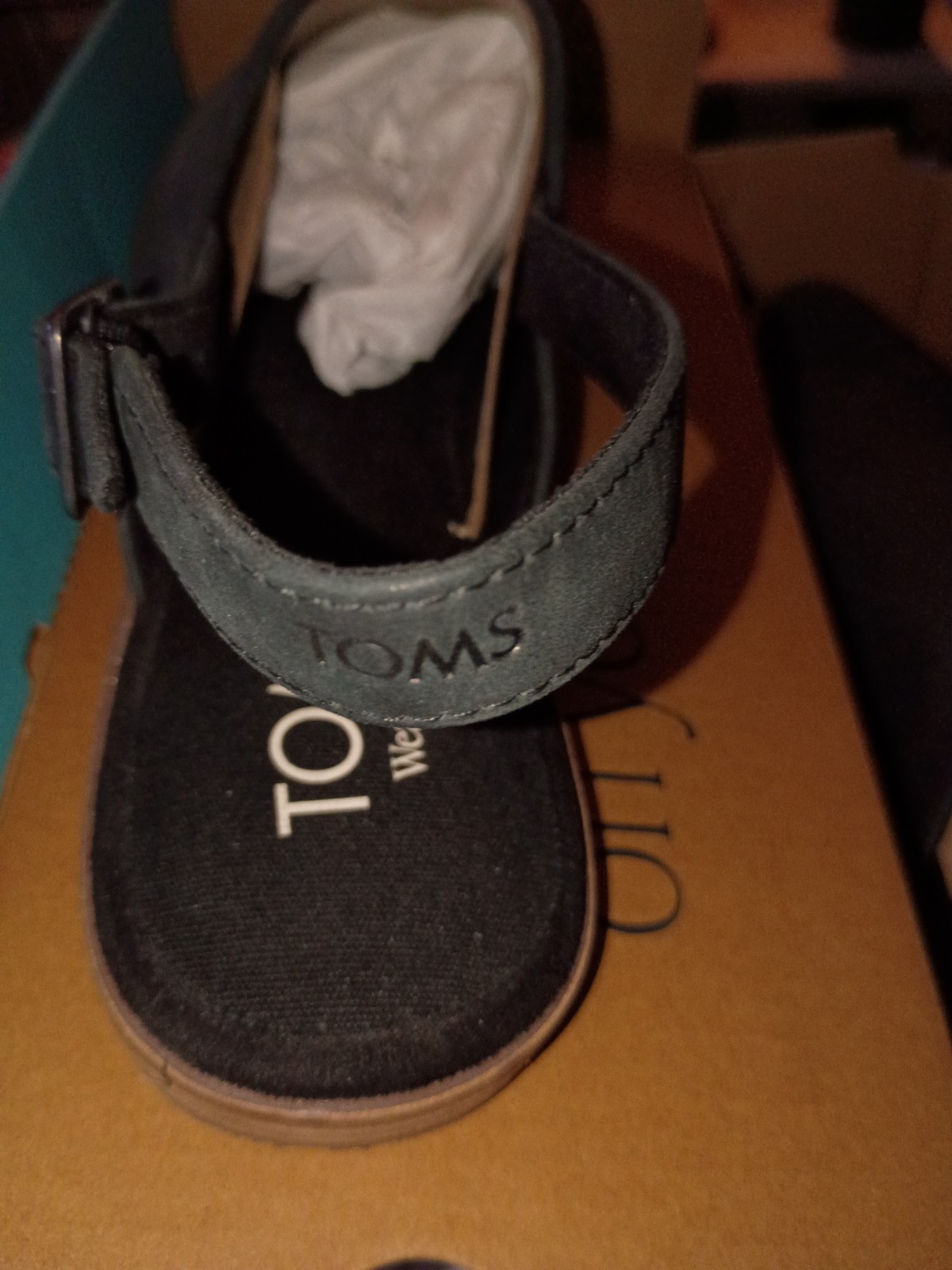 TOMS Black Leather Closed Toe Buckle Slingback Flats Women’s US 8.5 EU 391002201
