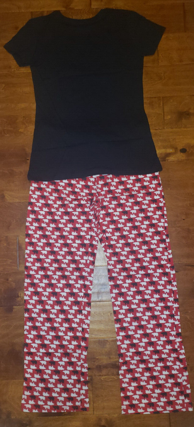 Women’s Instant Message Beary Good This Year 2 Pc Short Sleeve Pajama Set Sz S/M