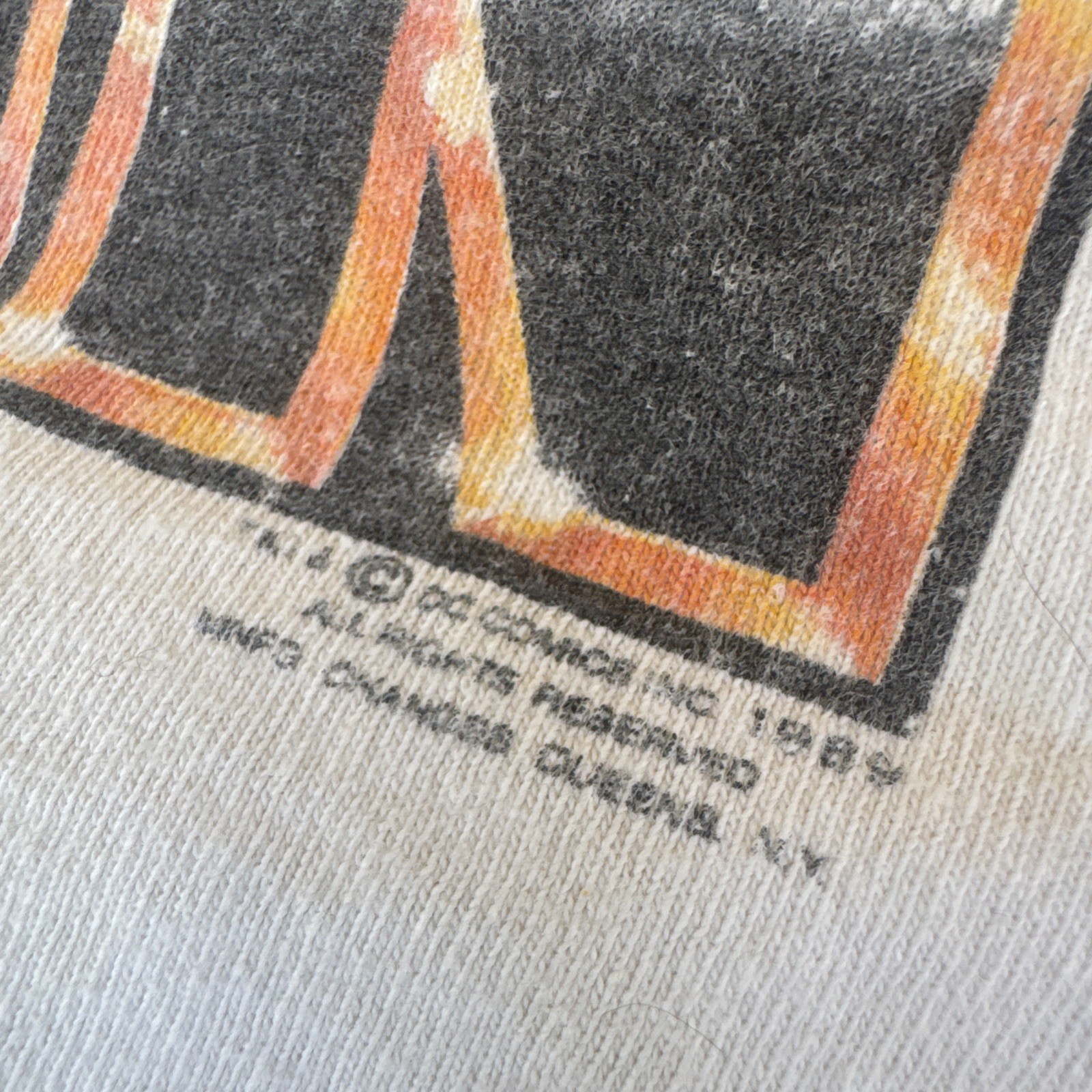 Vintage 80`s BATMAN Movie T Shirt 1989 Fruit Of The Loom Tag Size XL Made in USA