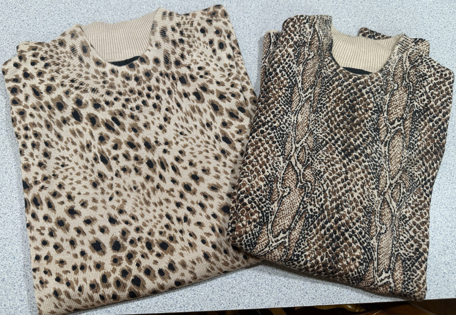 August Silk Knits Lot of 2 XL Mock Neck Tank Slvless Shell EUC Snake Leopard