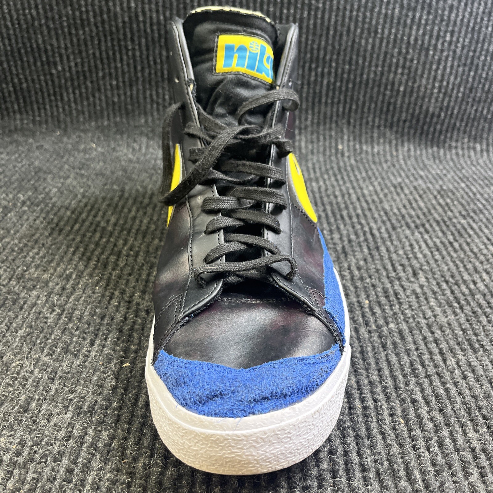 🔥🔥🔥Nike Blazer Mid Peace, Love, and Basketball 2020 Size 15 Used Good
