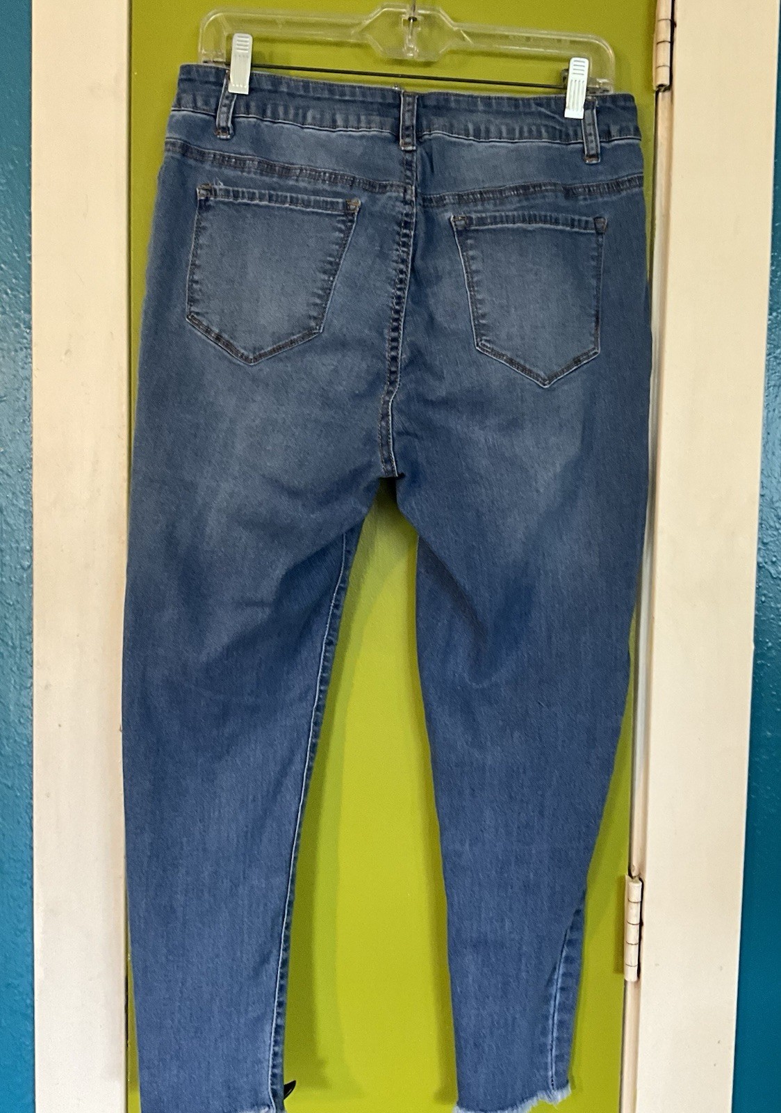 Blue Savvy Mid Rise Stretch Frayed Hem Cropped Ankle Denim Blue Jeans Sz 14 Boho