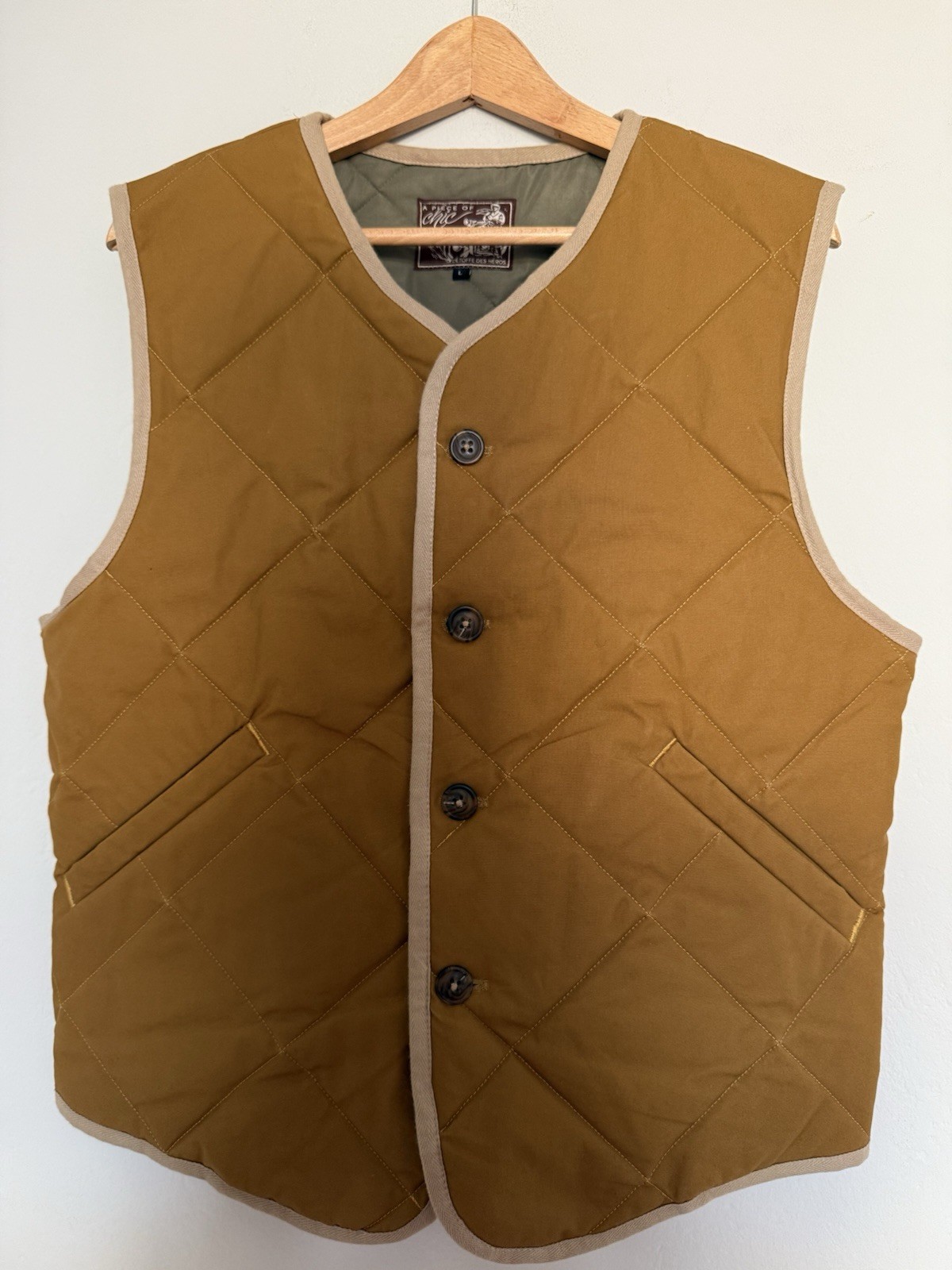 A Piece Of Chic Vest Brown Quilted Size LARGE Ultra Rare Vintage SOLD OUT